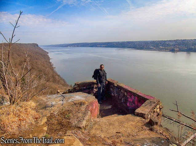 Zabriskie Ruins Loop from Alpine Boat Basin