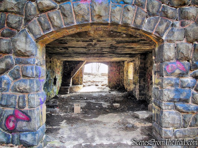 Zabriskie Ruins - Cliff Dale