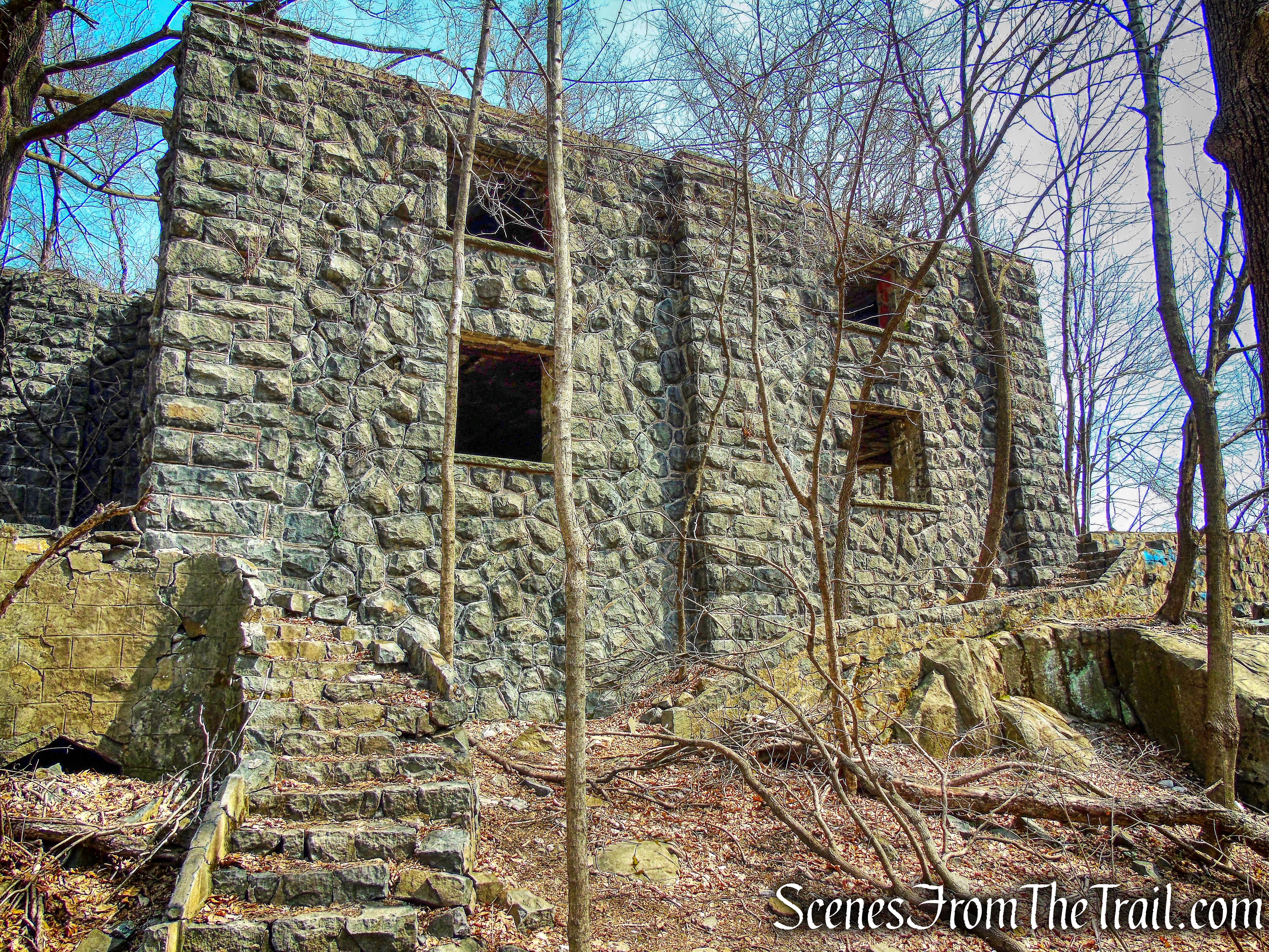 Zabriskie Ruins - Cliff Dale