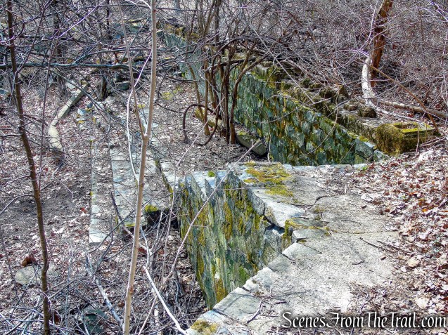 pool - Zabriskie Ruins - Cliff Dale