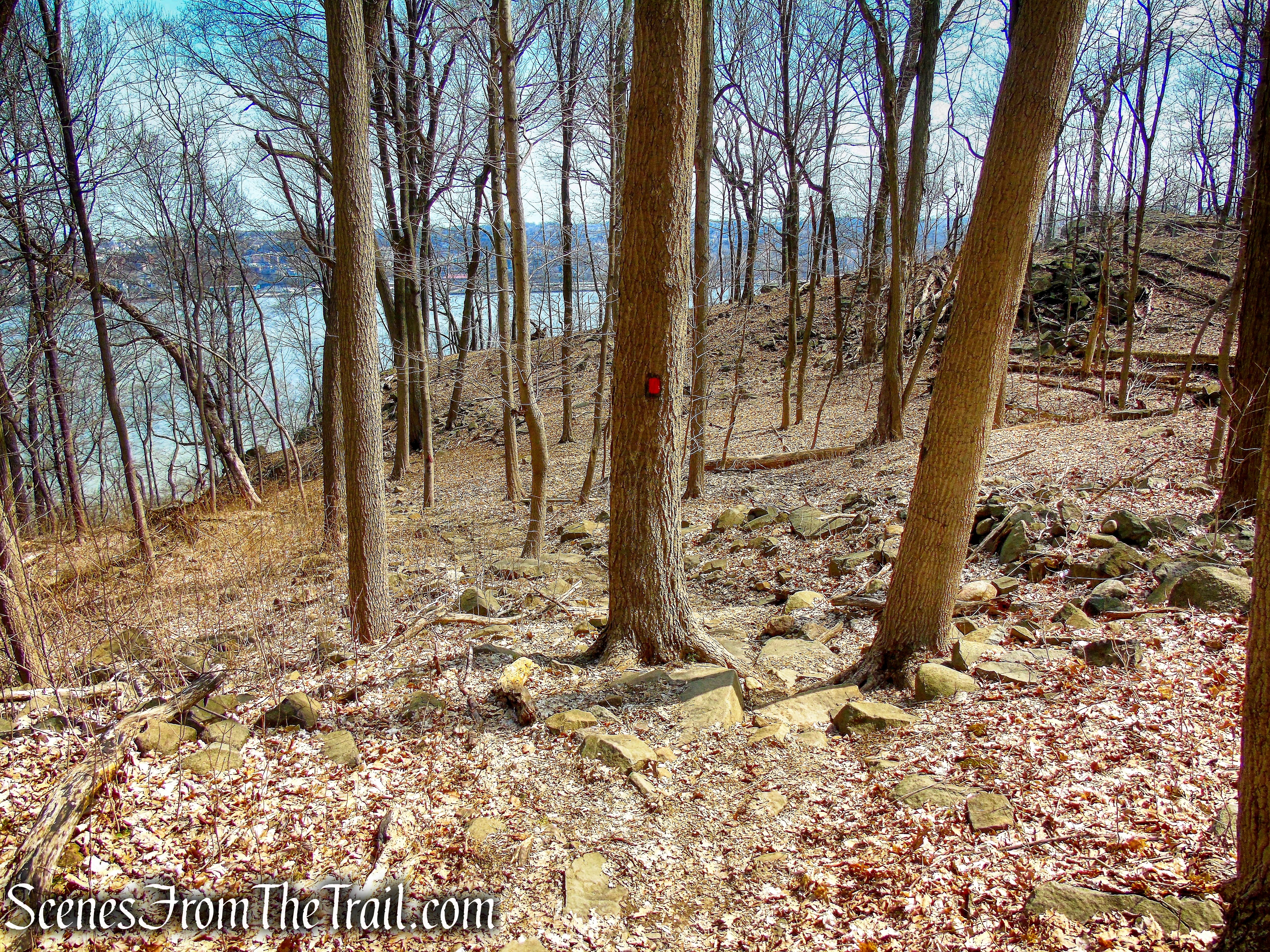 Huyler’s Landing Trail