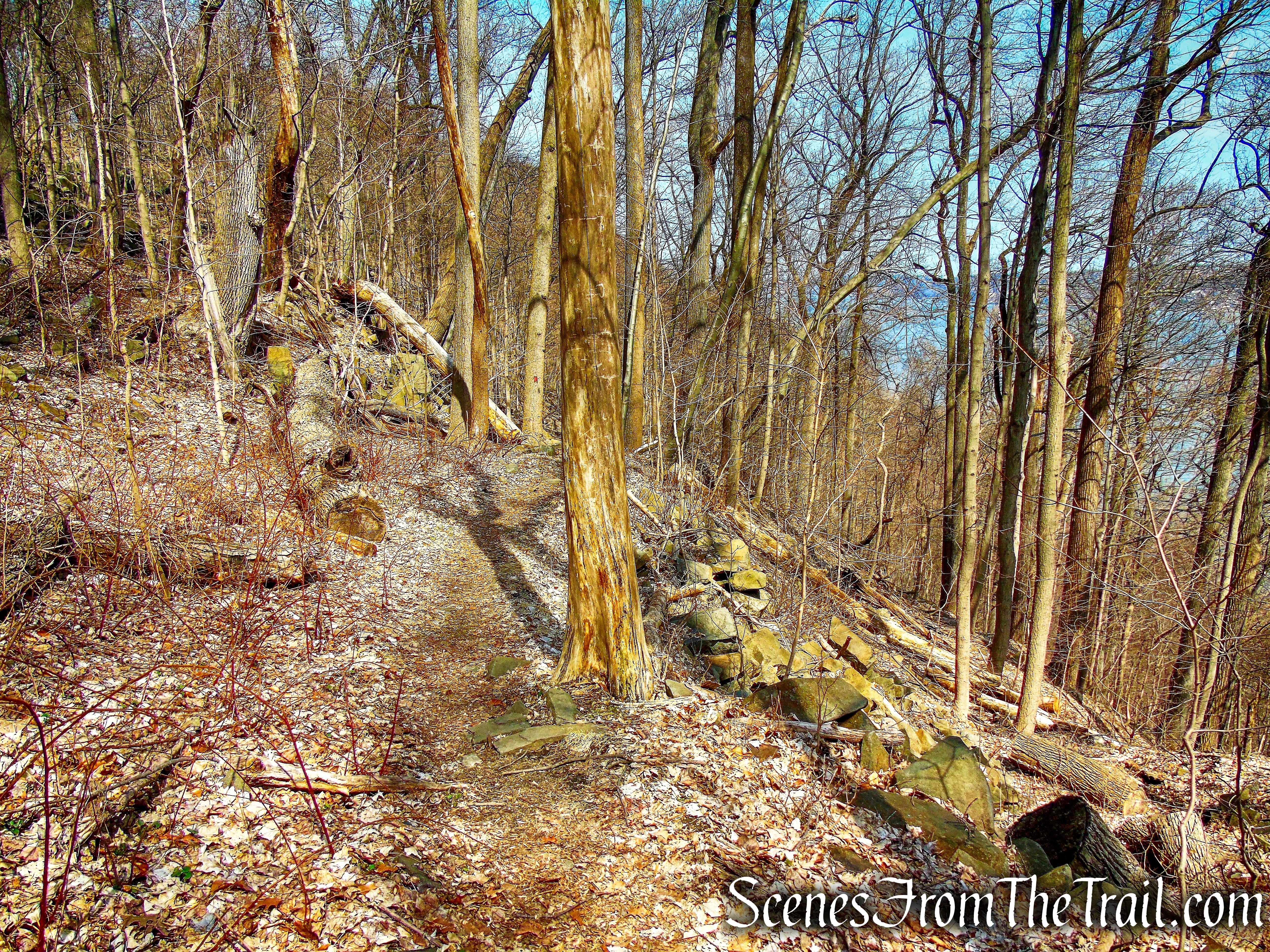 Huyler’s Landing Trail