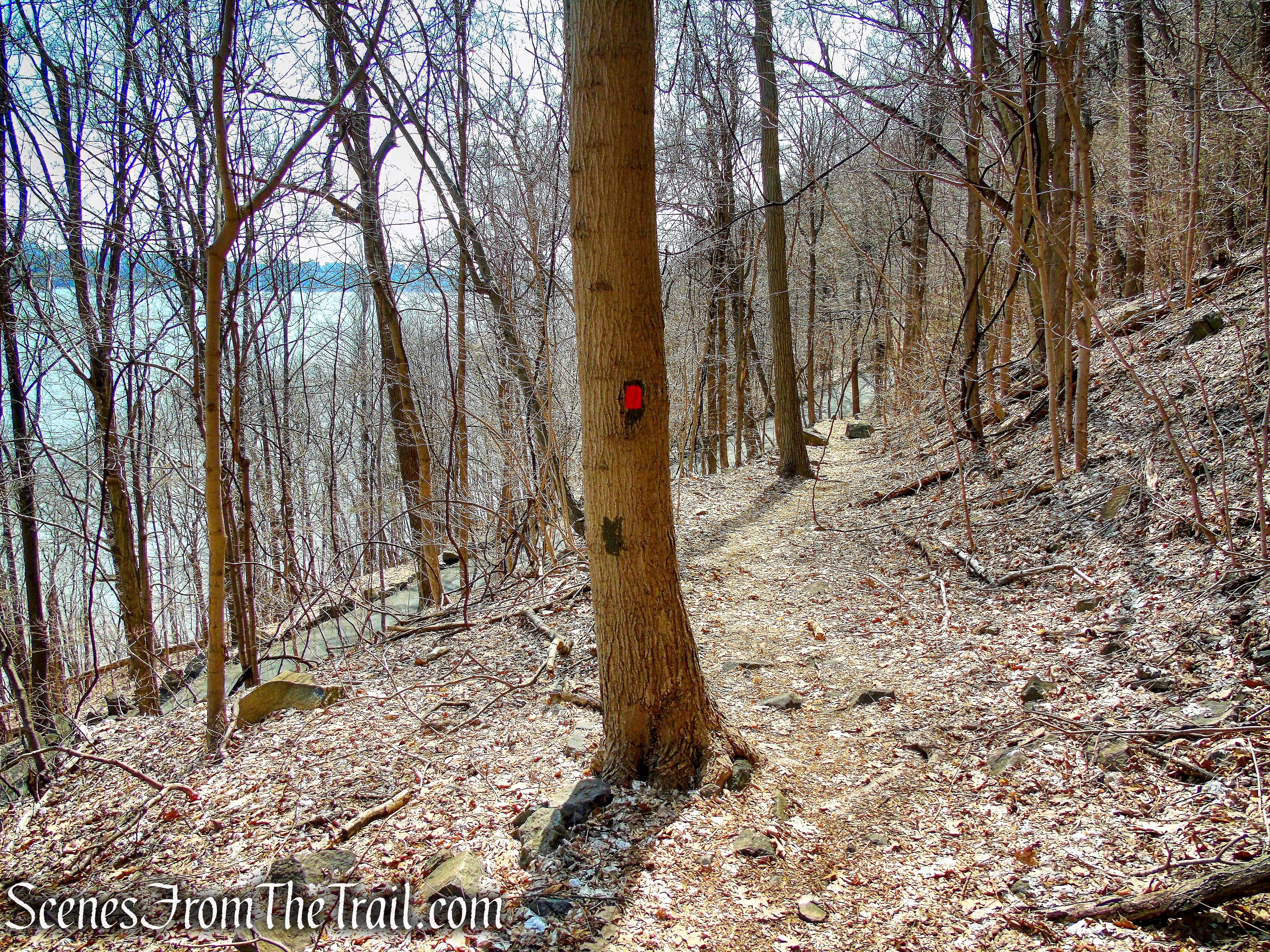 Huyler’s Landing Trail