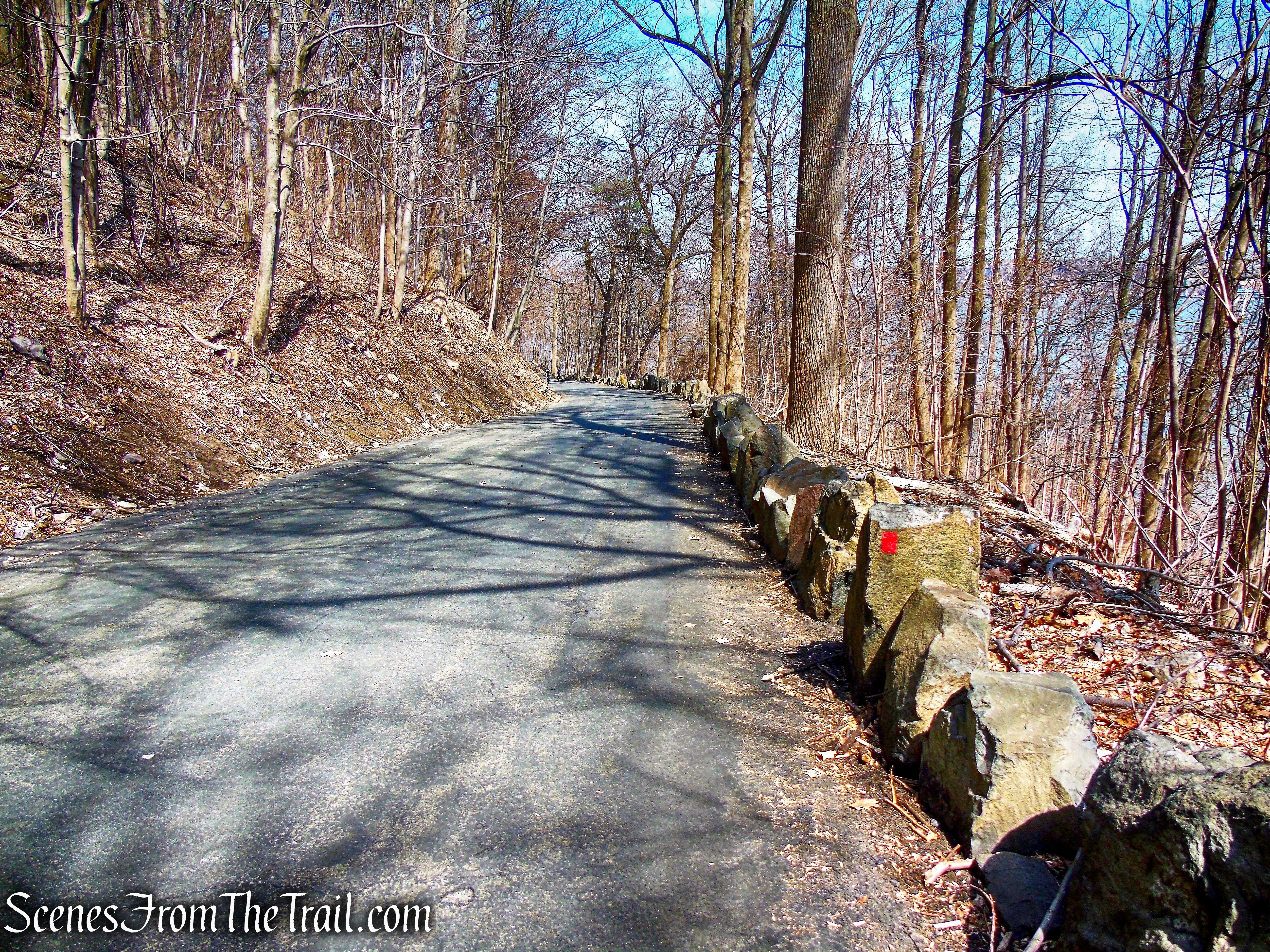 Huyler’s Landing Trail