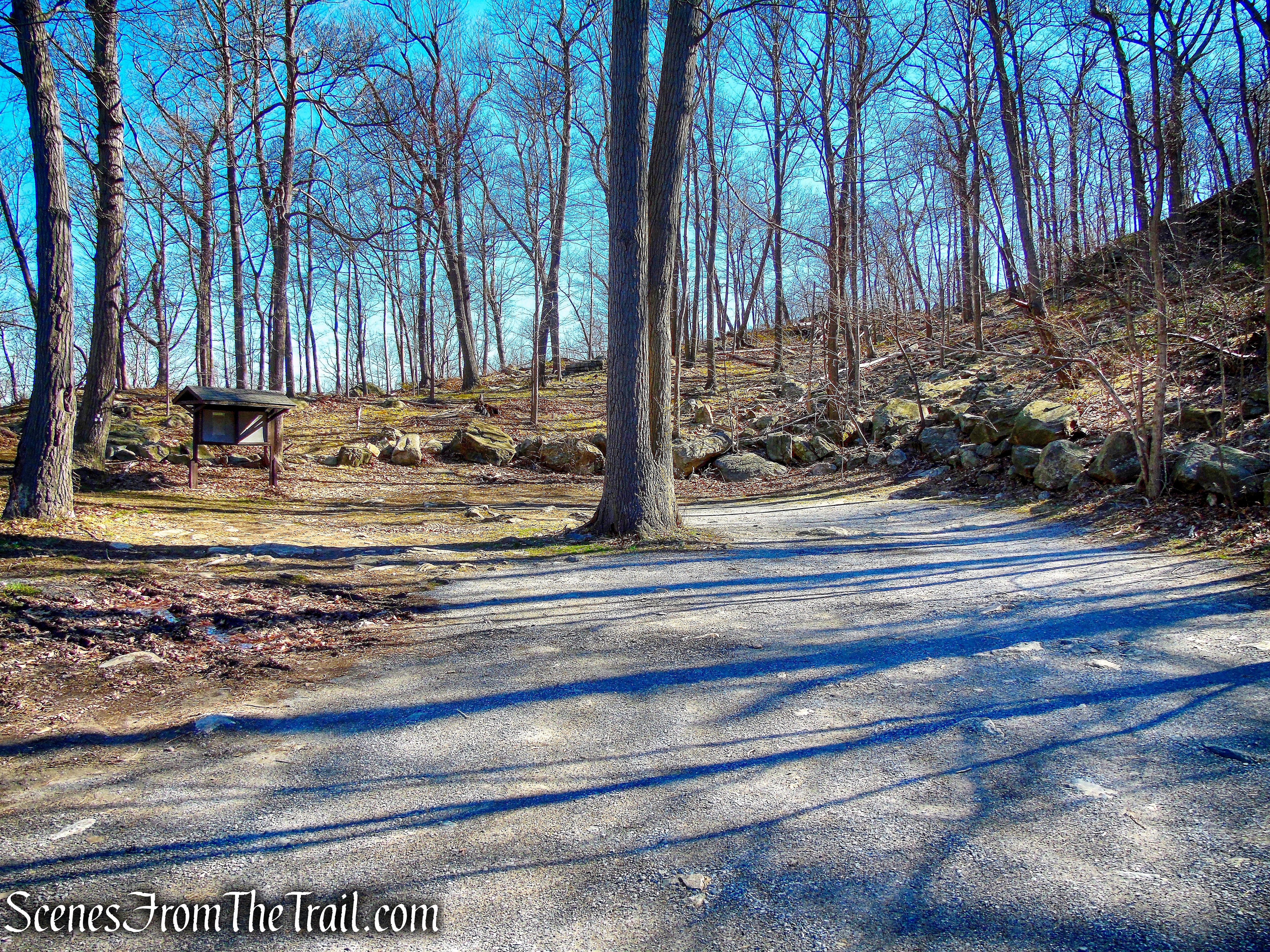 Bobcat Trail parking area