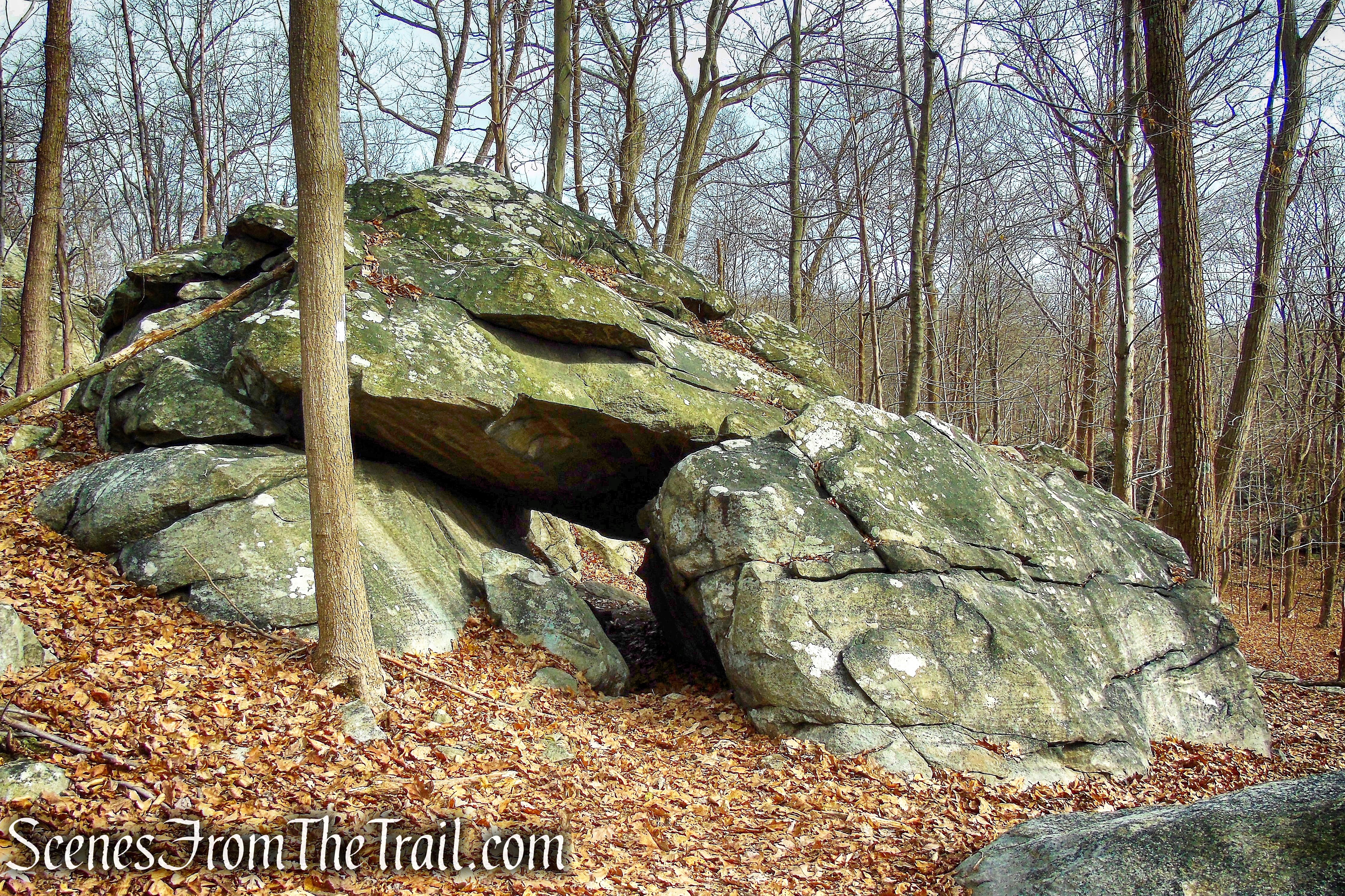 Cave Tunnel - White Trail - Silas Condict County Park