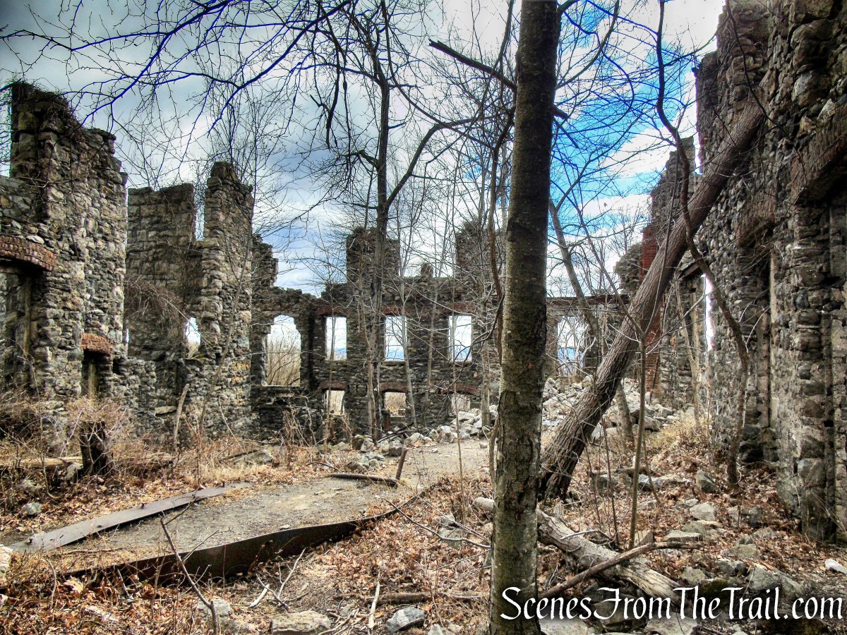 Van Slyke Castle Loop – Ramapo Mountain State Forest
