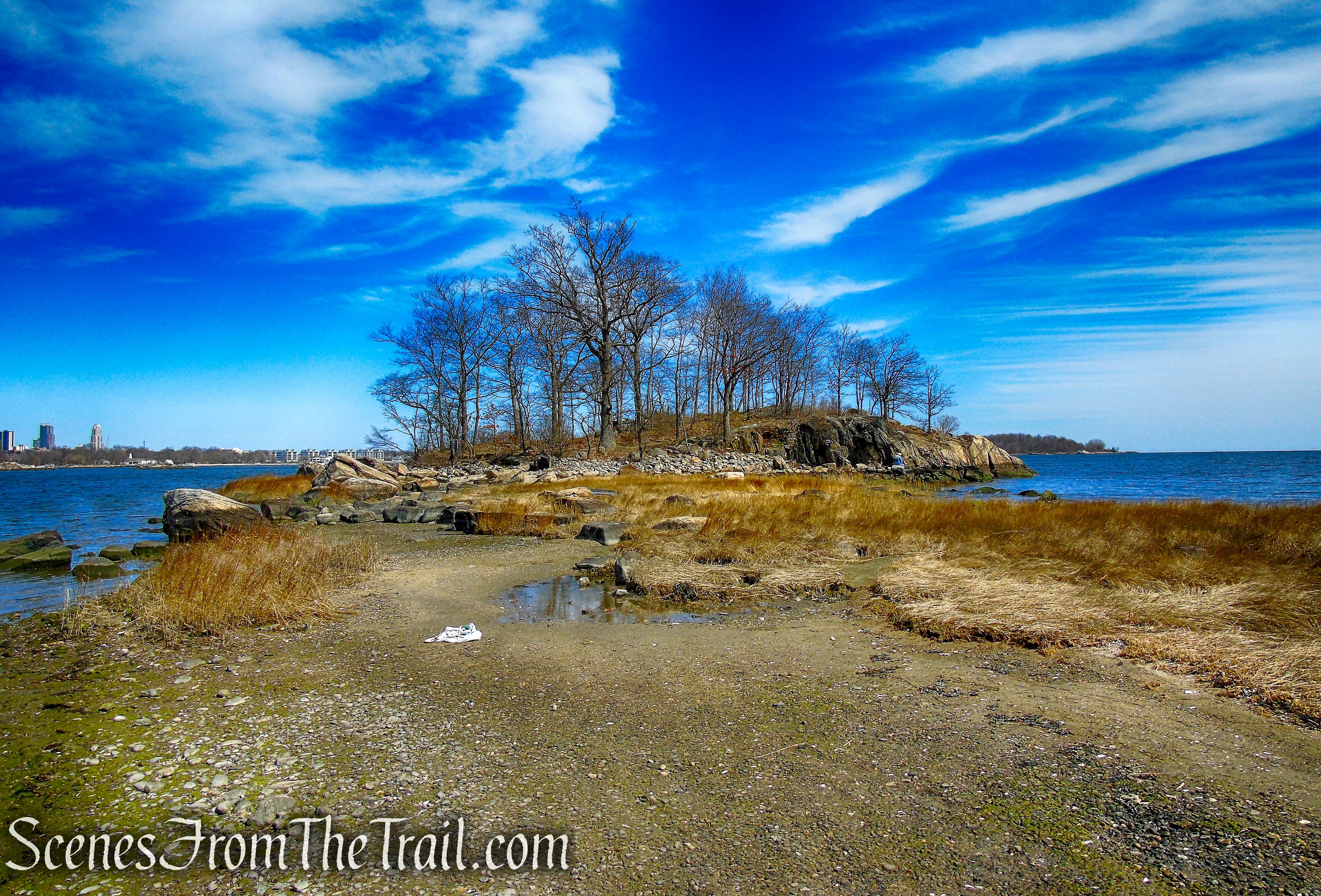 walking to Two Tree Island from East Twin Island
