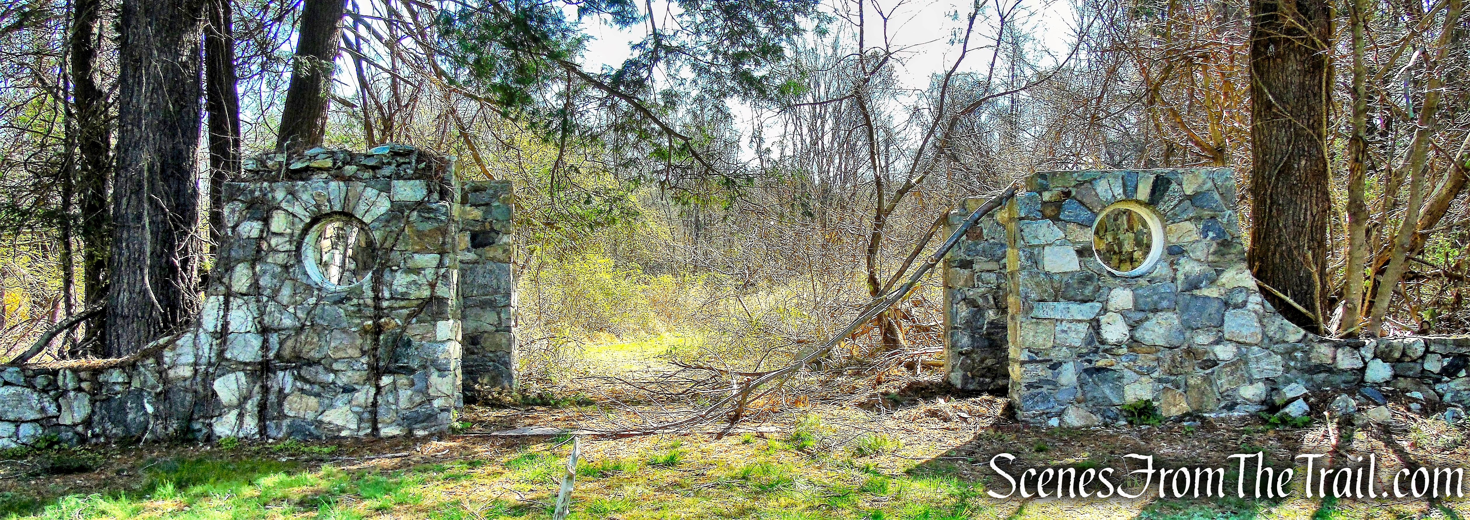 changing rooms ruins - French Hill Section