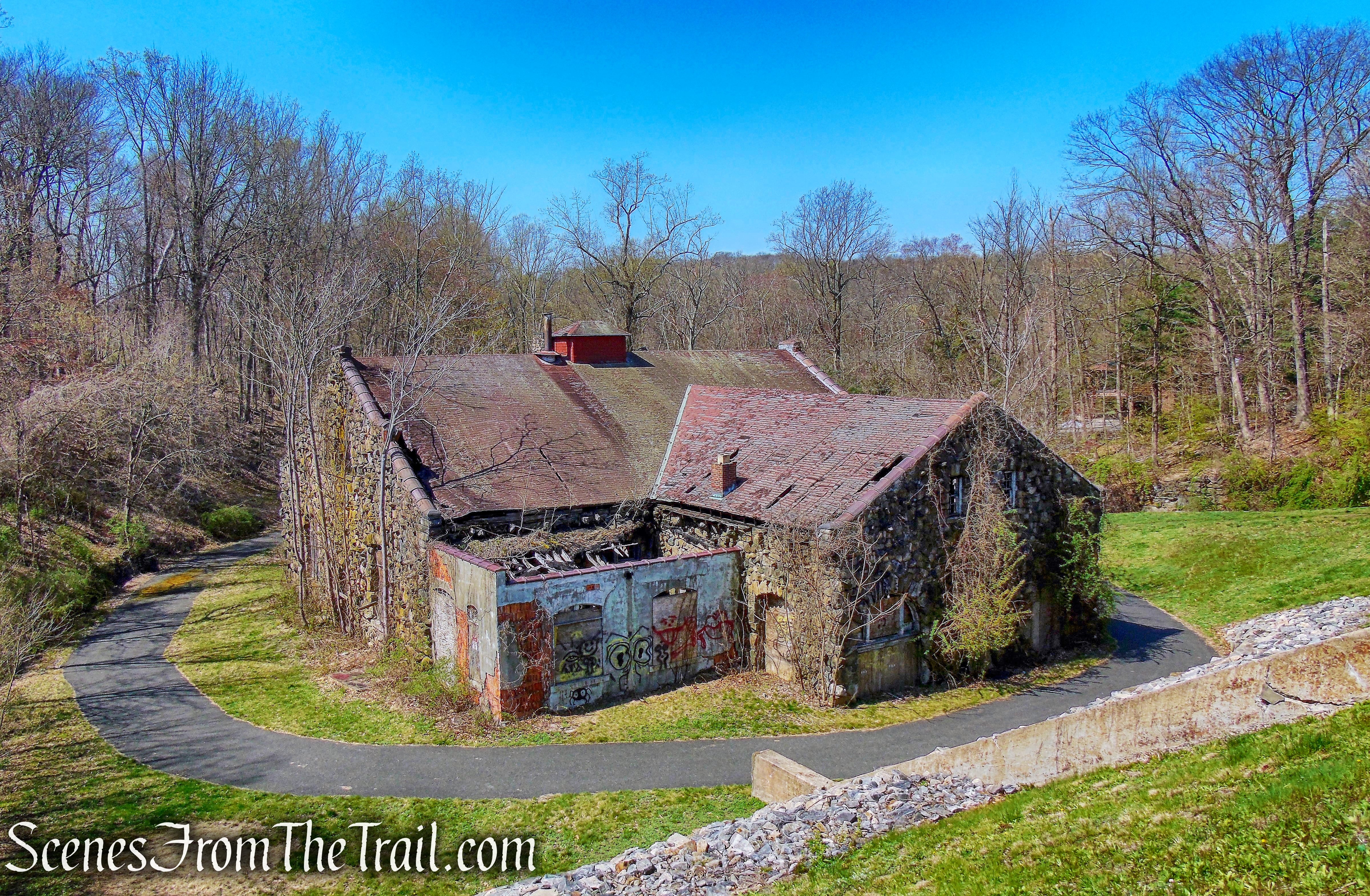 stone pump house - Pocantico Lakes County Park