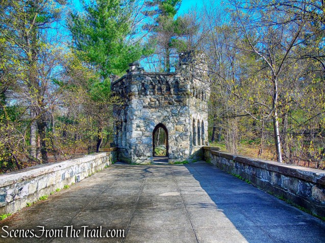 Beltzhoover Teahouse - Halsey Pond Park