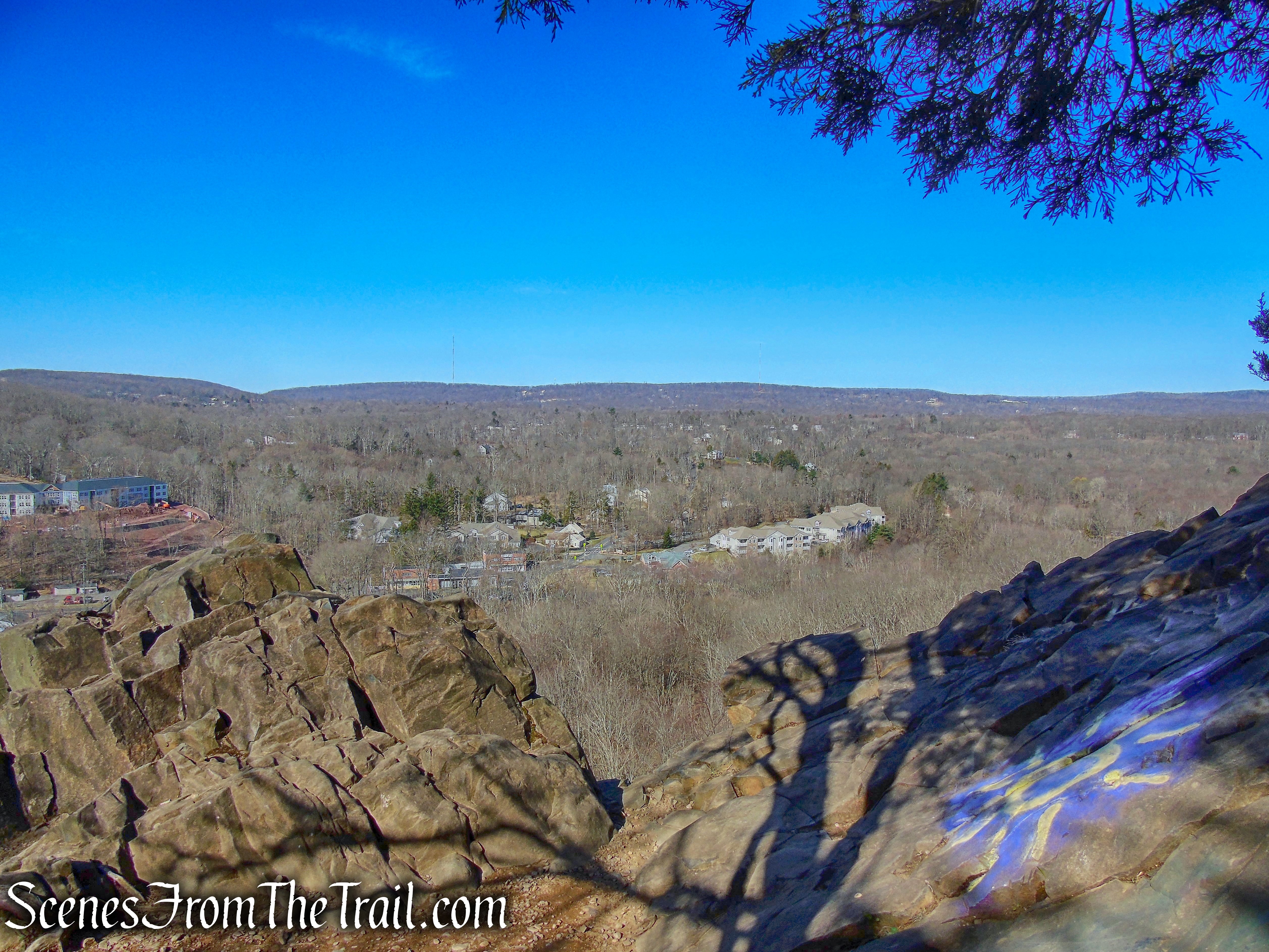 Quinnipiac Trail - Sleeping Giant State Park