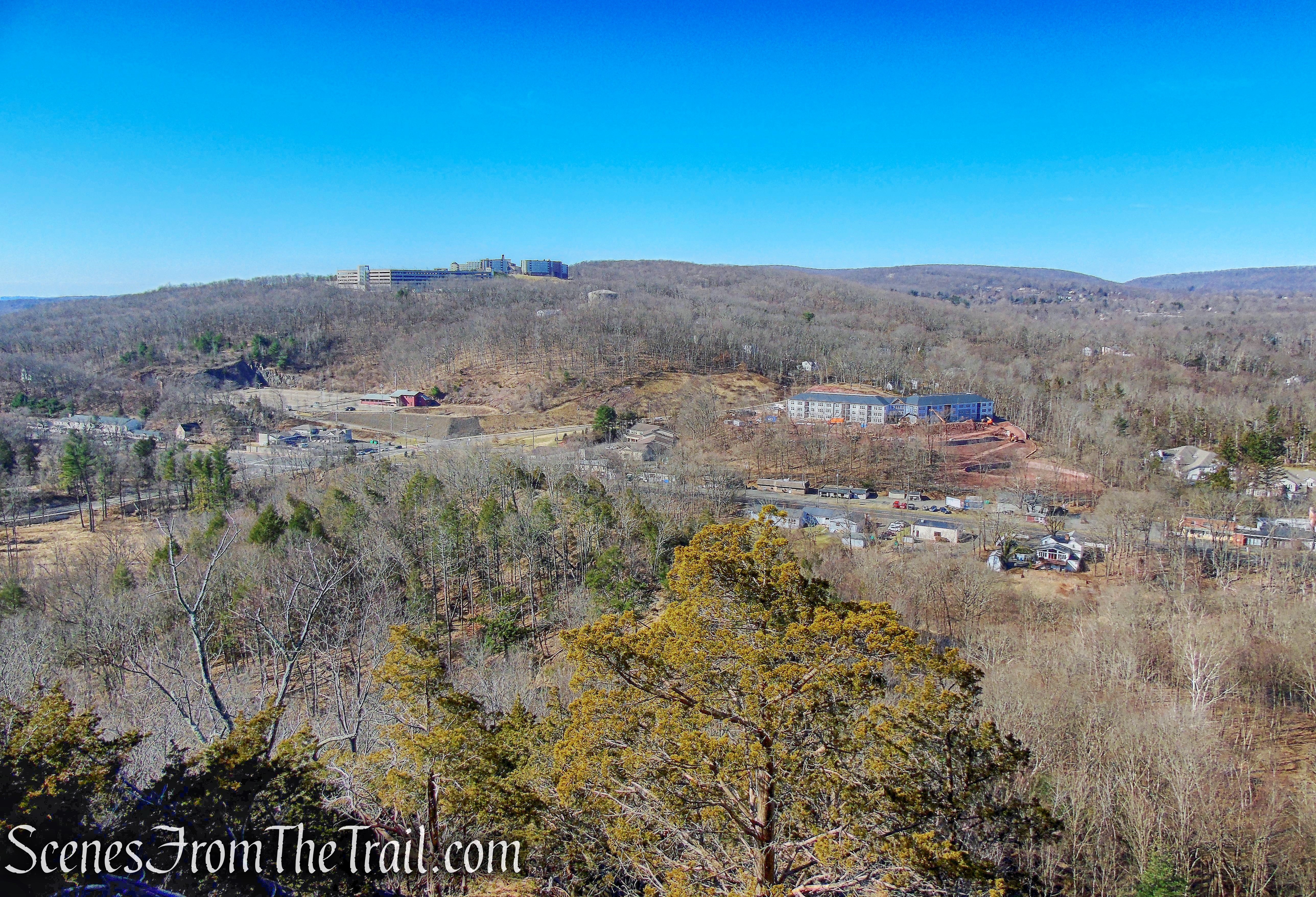 Quinnipiac Trail - Sleeping Giant State Park