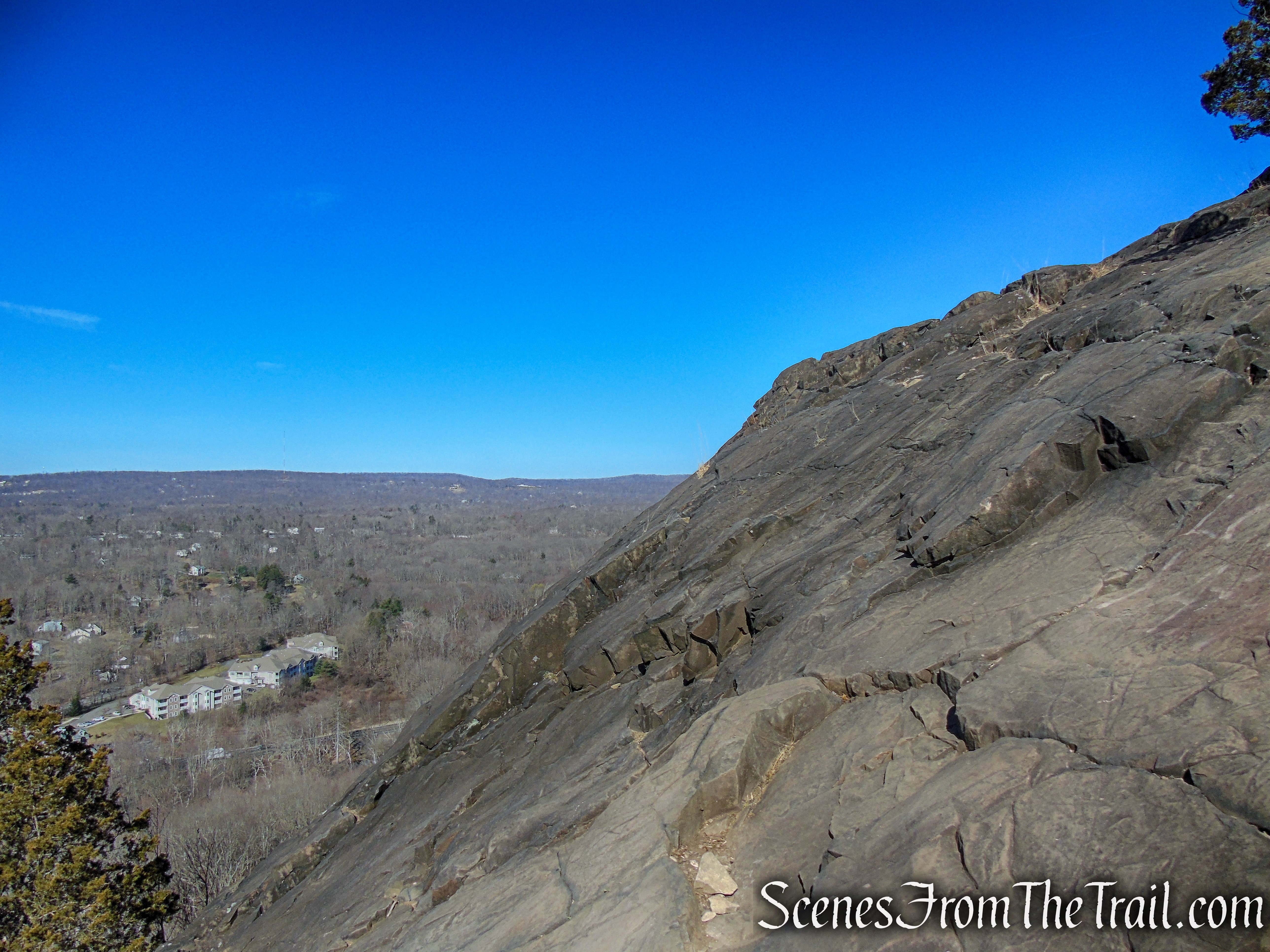 Quinnipiac Trail - Sleeping Giant State Park