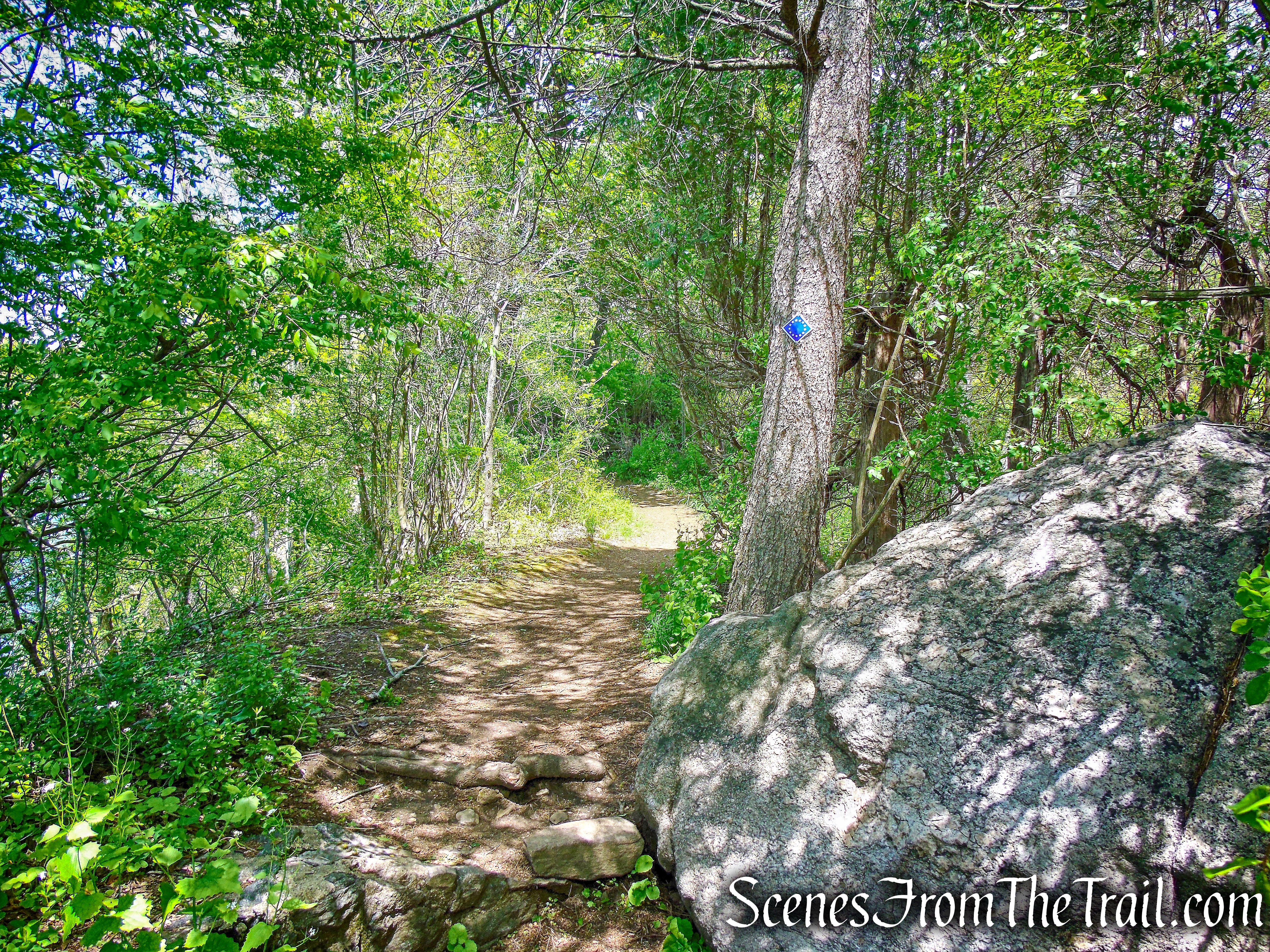 Colonial Greenway - Larchmont Reservoir