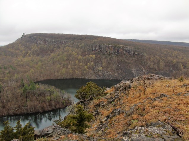 Castle Craig, East Peak and Merimere Reservoir from South Mountain
