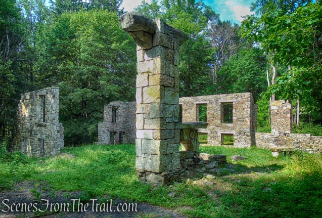Black Mansion ruins - Leon Levy Preserve