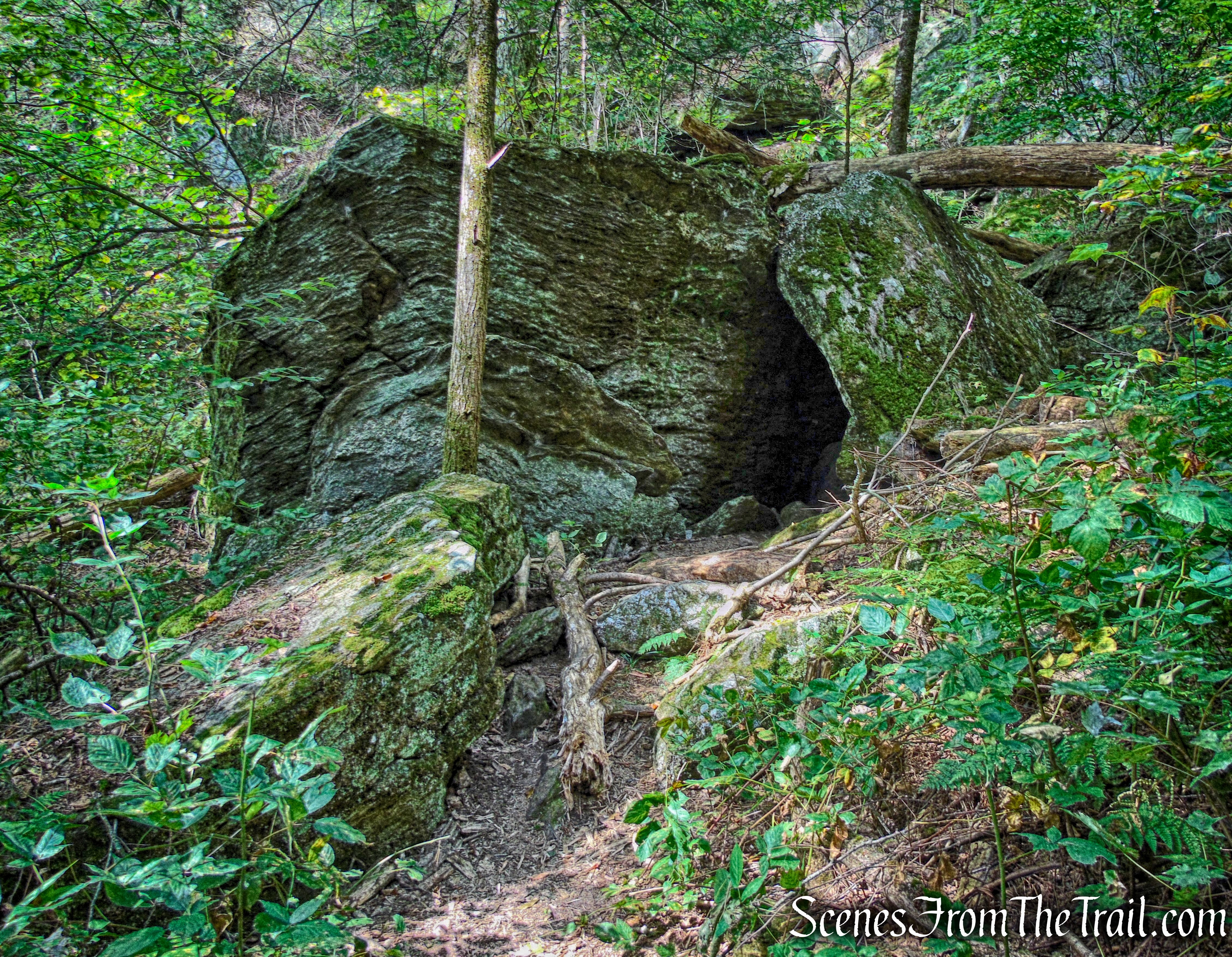 Red Trail - Black Rock State Park