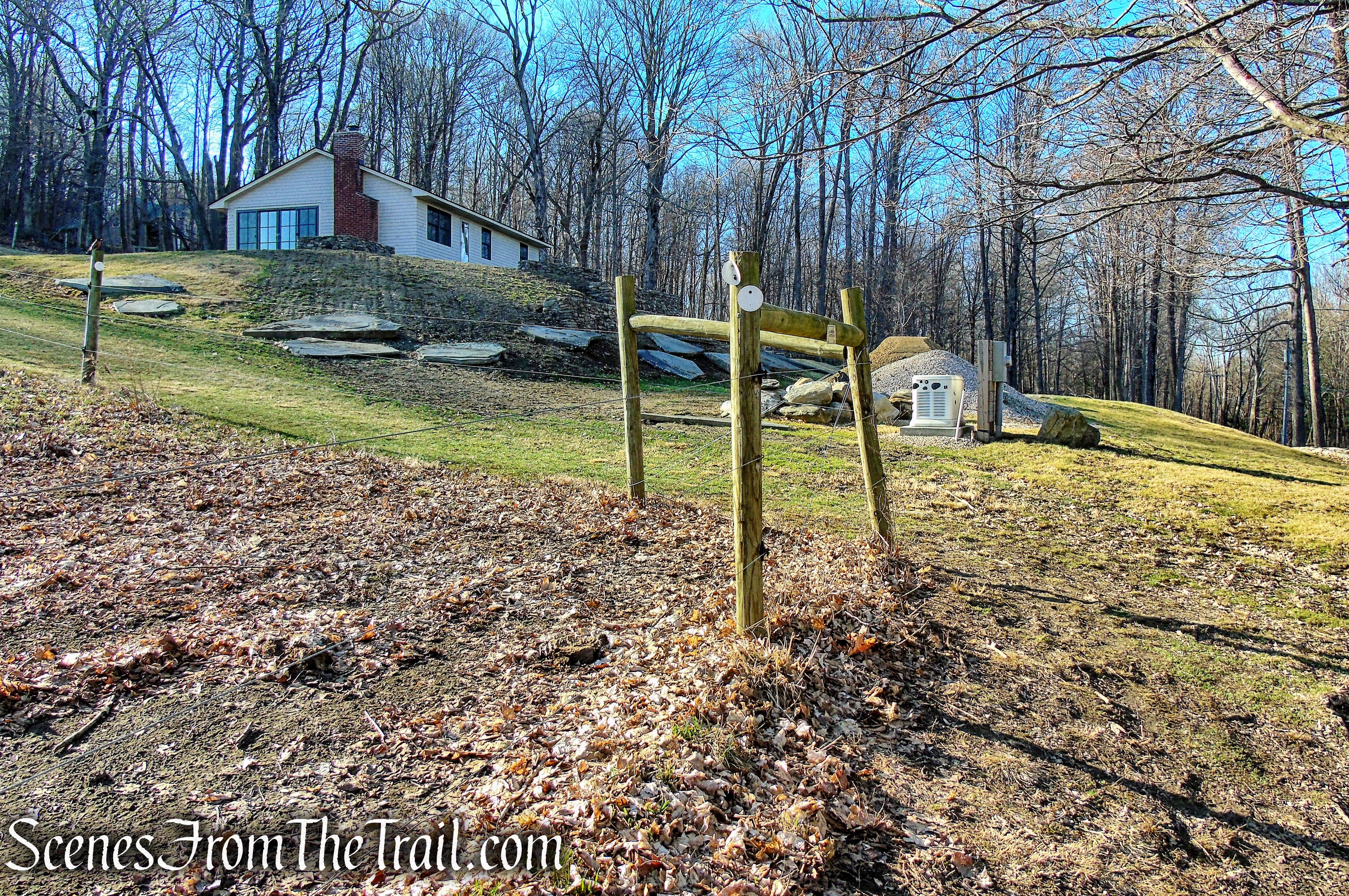 Mary Moore Lookout Trail - Sharon Land Trust