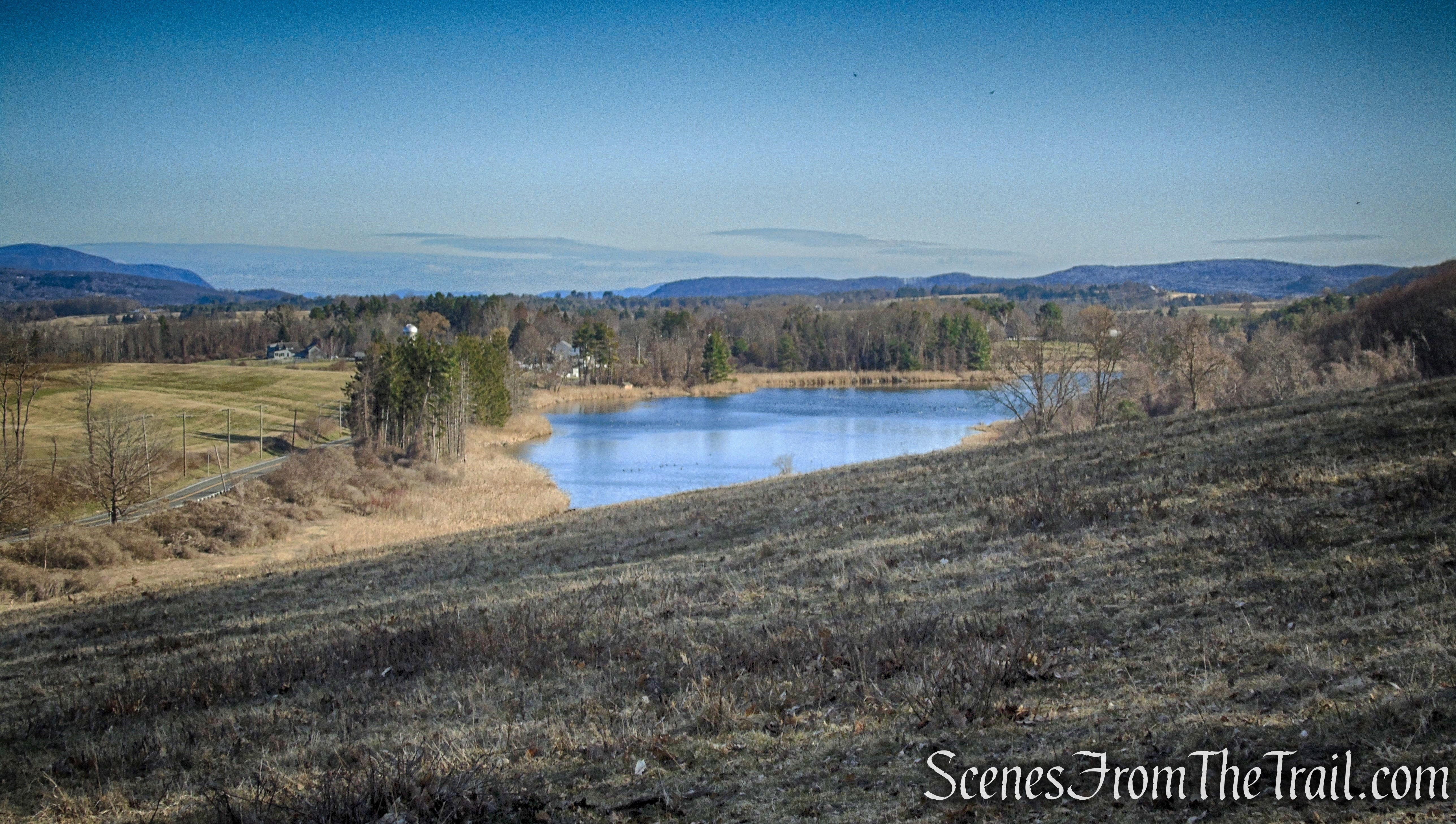 Mary Moore Lookout Trail - Sharon Land Trust