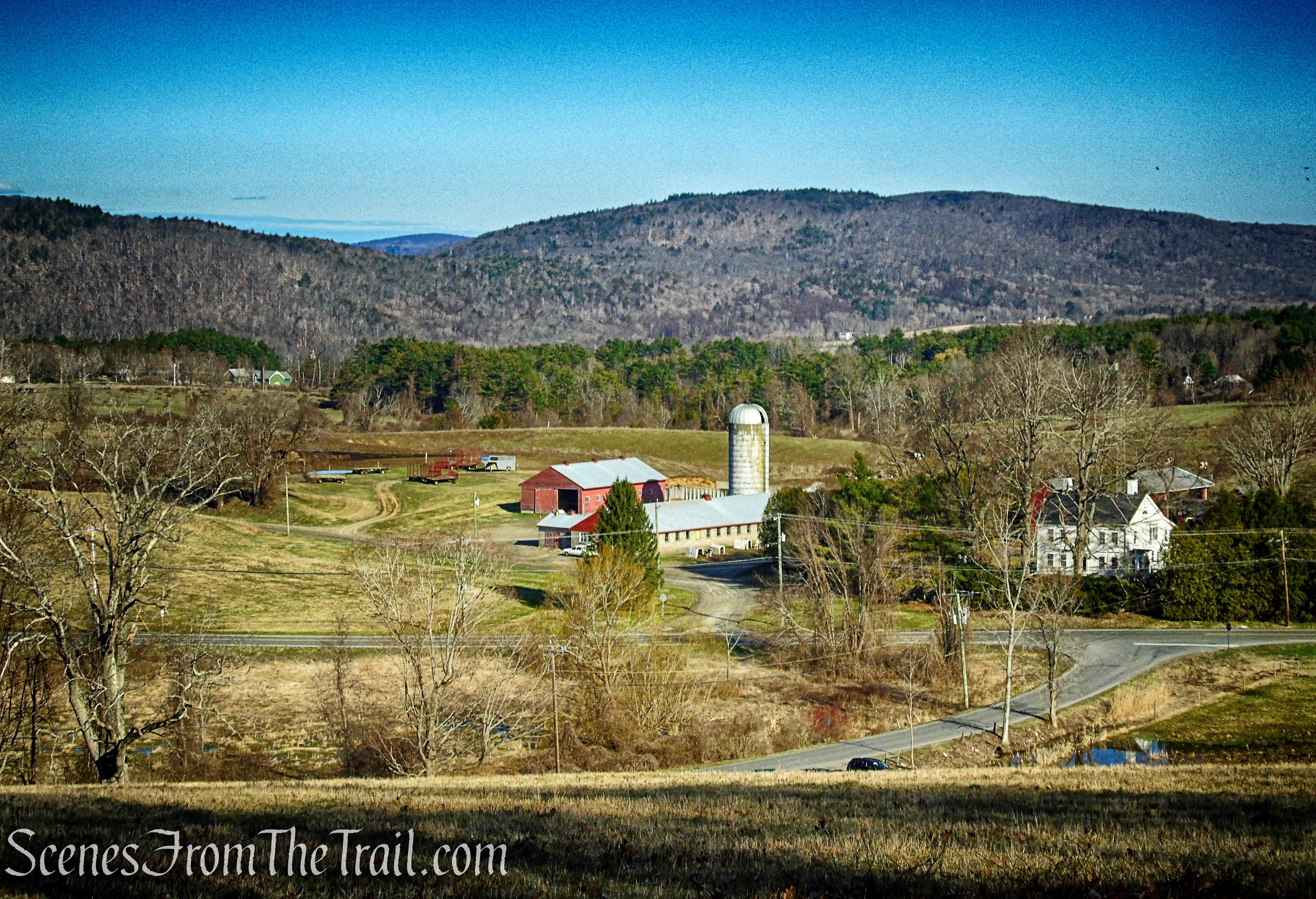Mary Moore Lookout Trail - Sharon Land Trust
