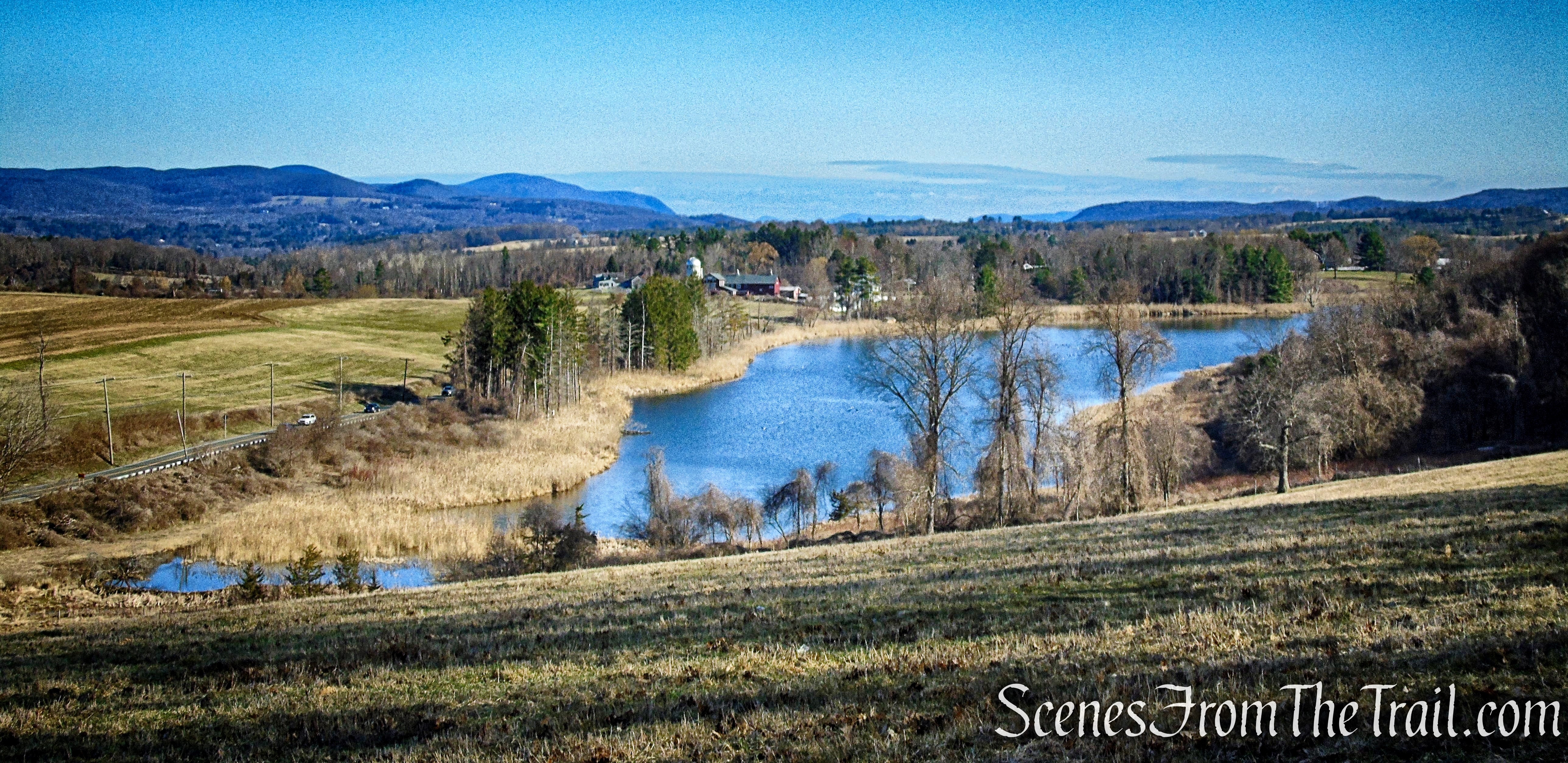 Mary Moore Lookout Trail - Sharon Land Trust