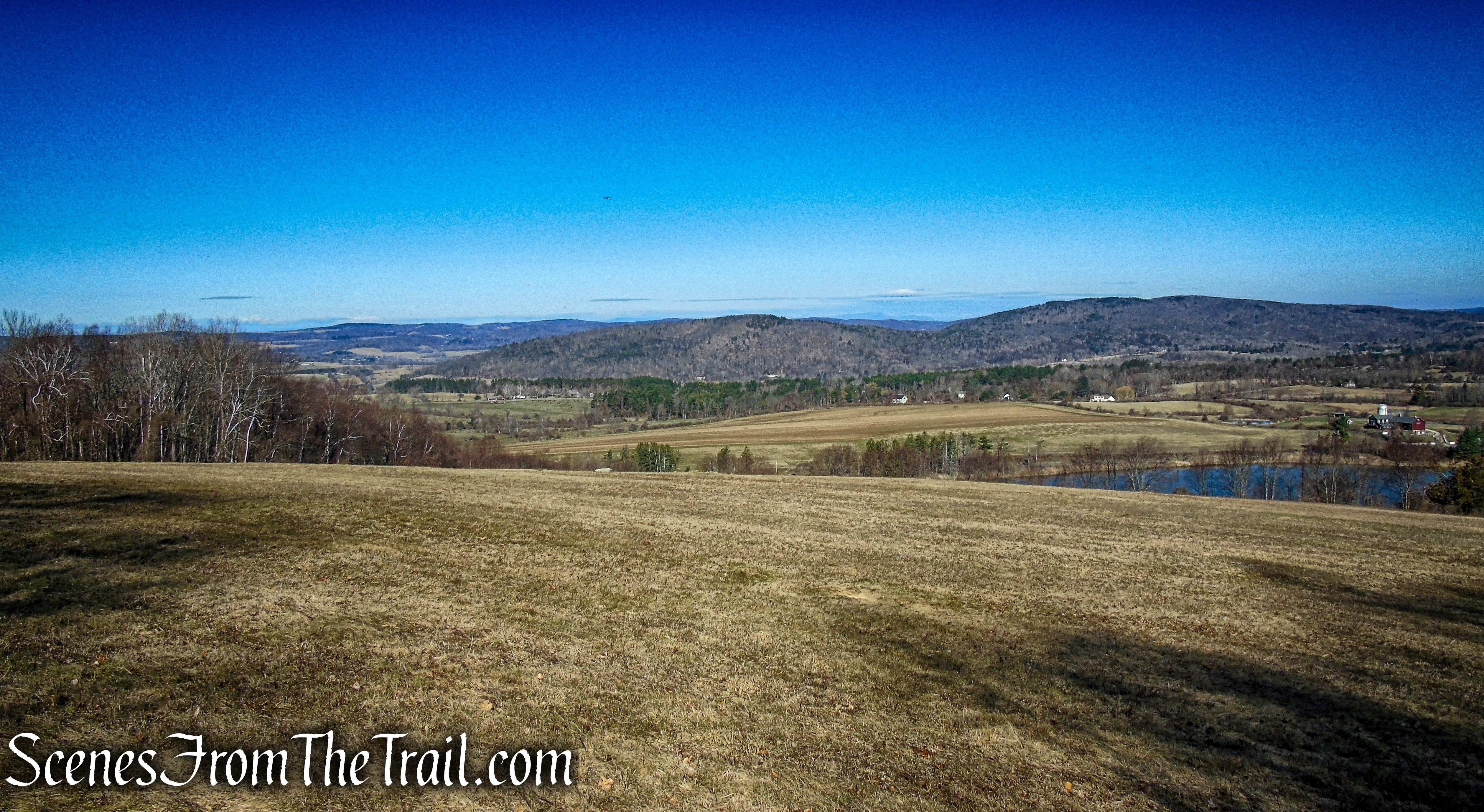 Mary Moore Lookout Trail - Sharon Land Trust