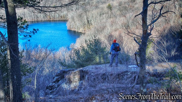 lower rock outcrop that the picture below was take from