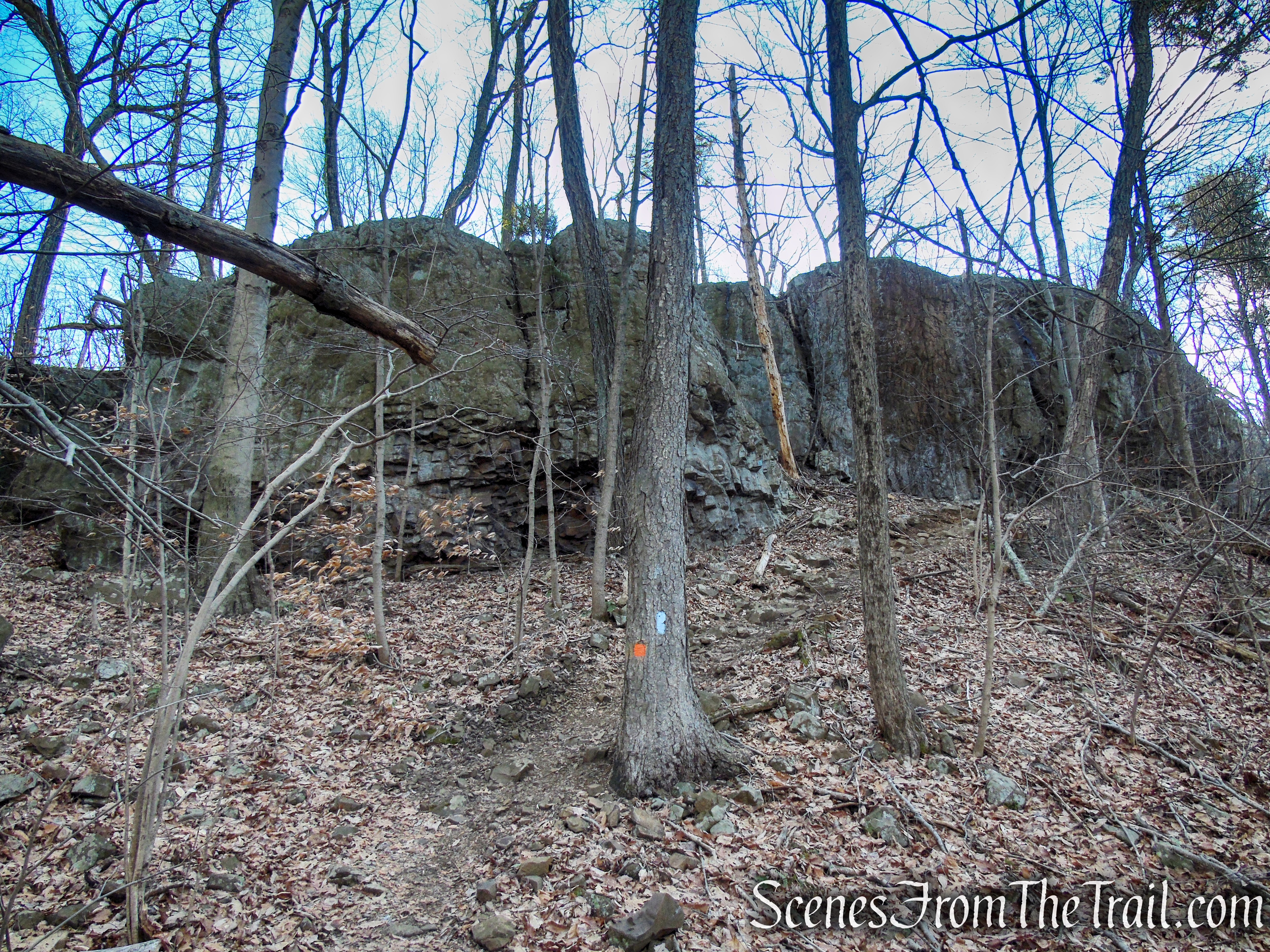 Traprock ridge - Crescent Lake Recreation Area