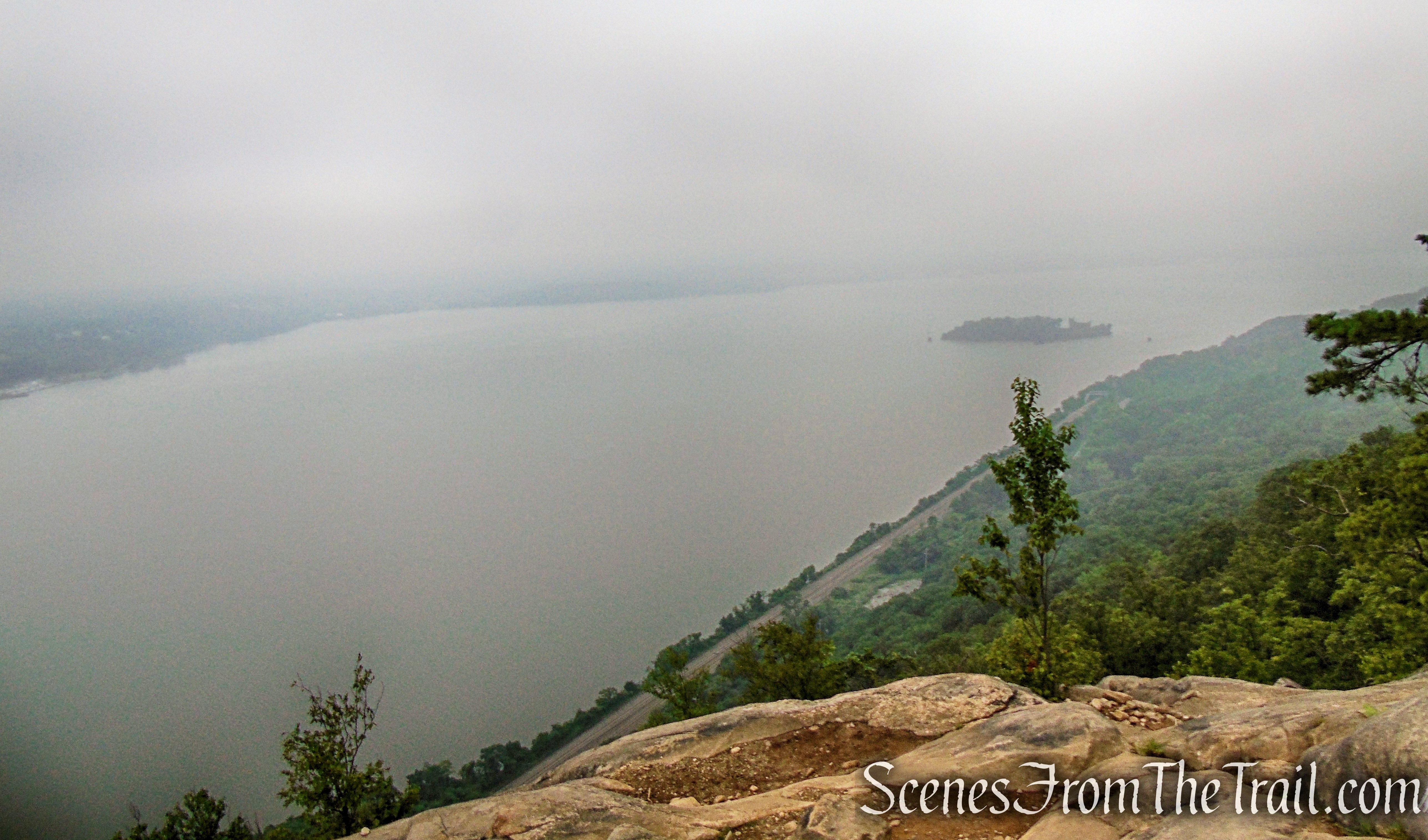 flagpole area – Breakneck Ridge