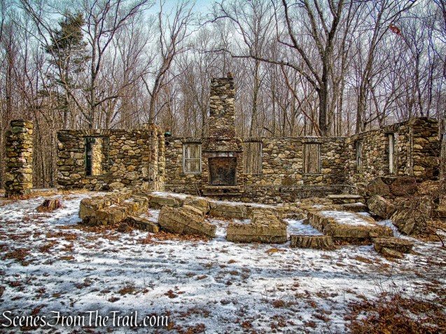 Spiderweed stone ruins