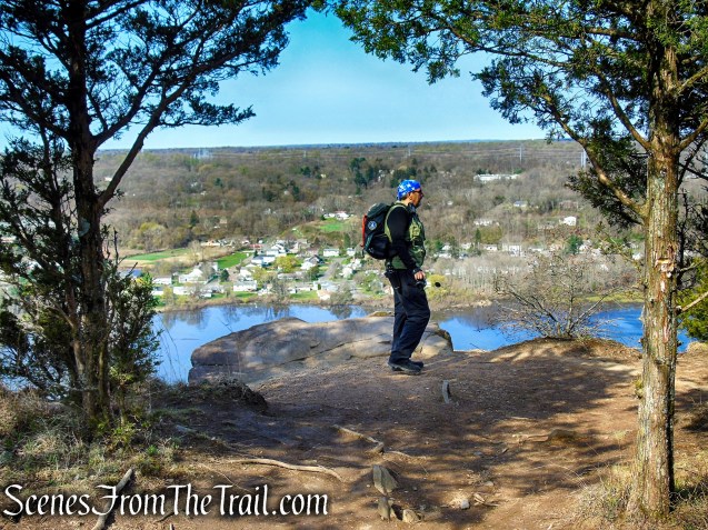 Konolds Pond Overlook - West Rock Ridge State Park