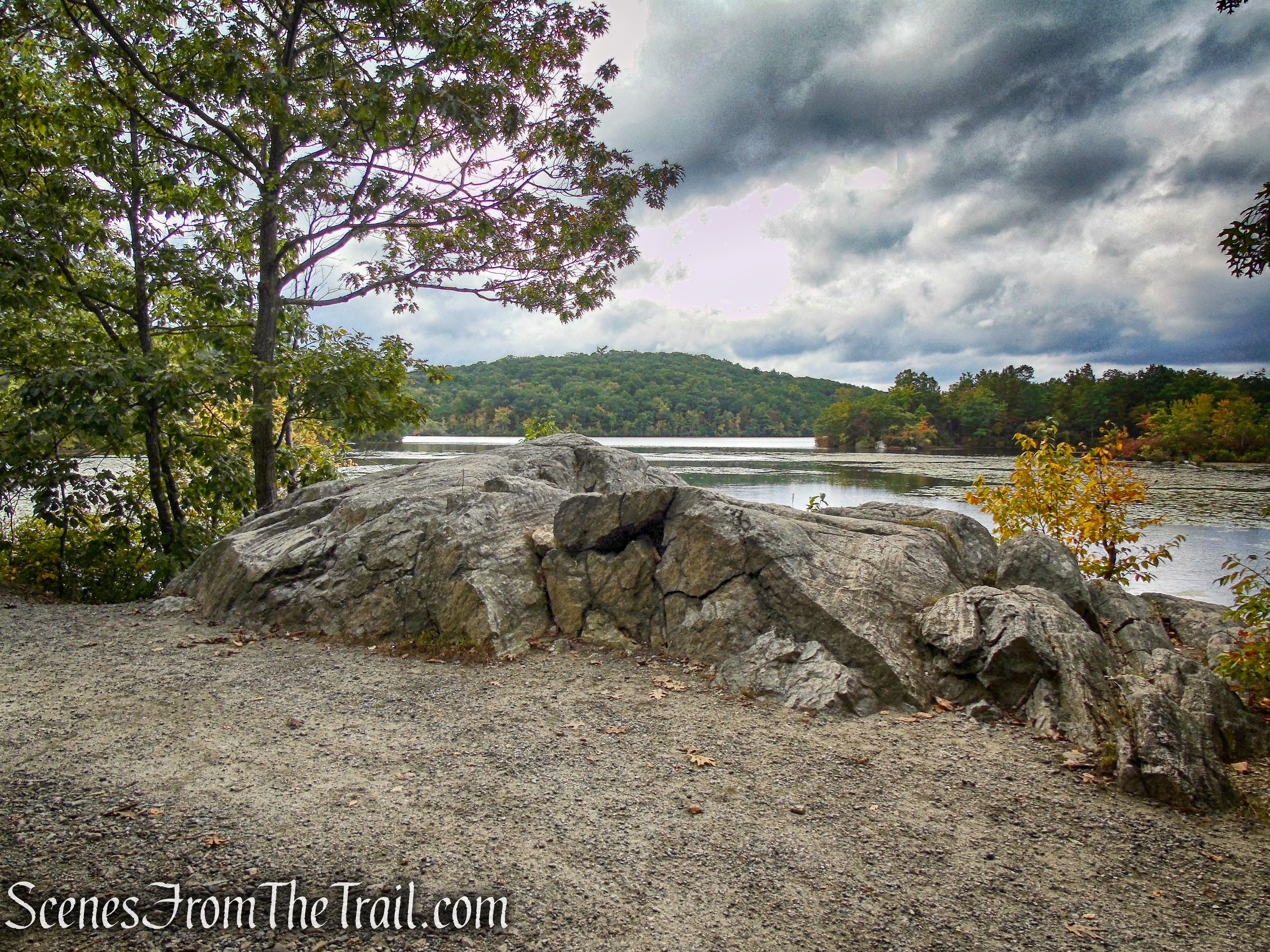 Ramapo Lake Loop - Ramapo Mountain State Forest