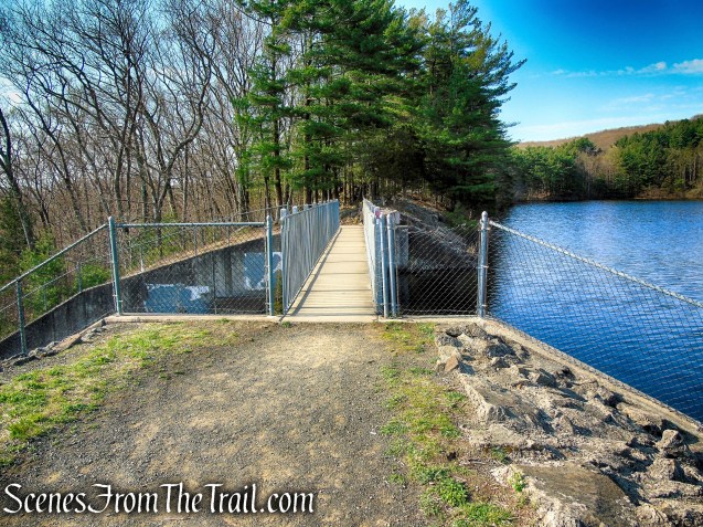 Red/White Trail - West Rock Ridge State Park