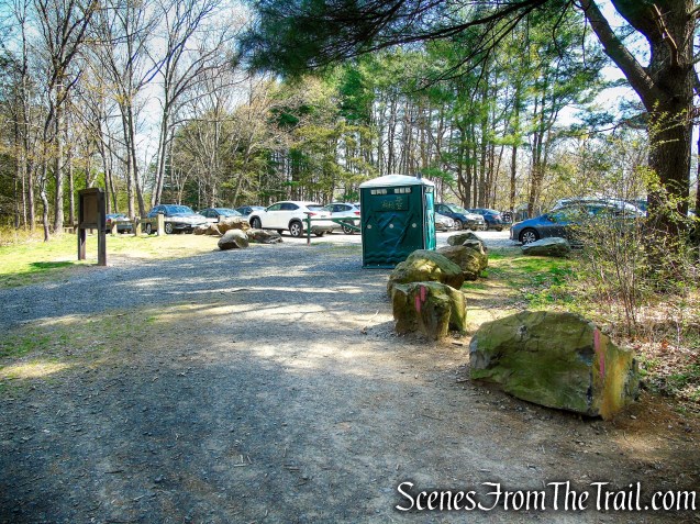 Lake Wintergreen parking area