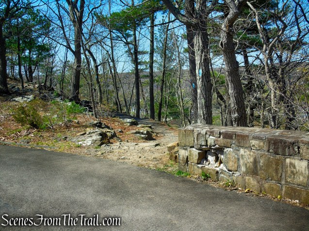 Regicides Trail - West Rock Ridge State Park