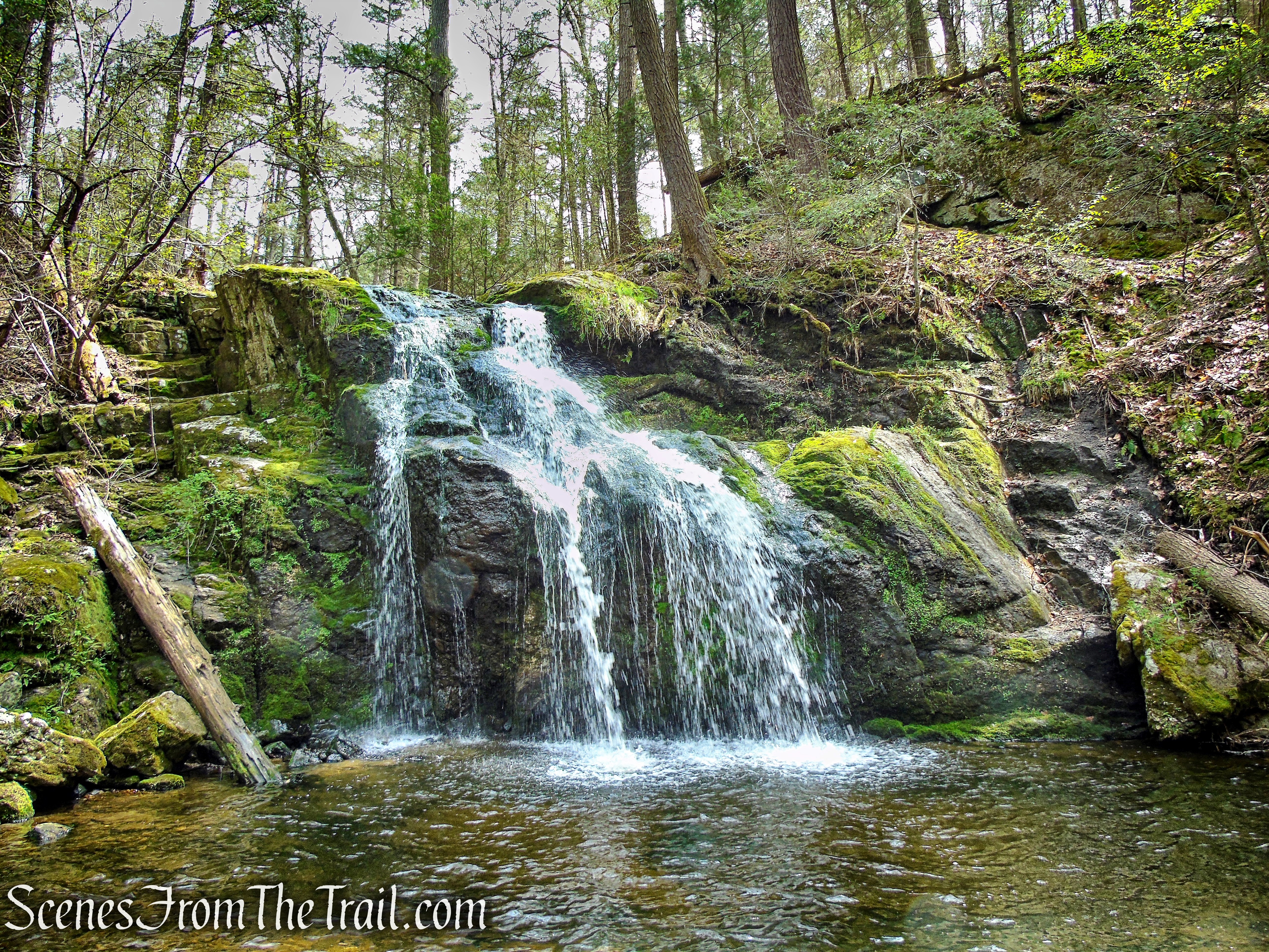 Nonnewaug Falls