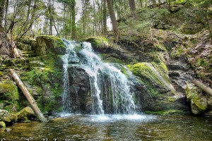 Nonnewaug Falls