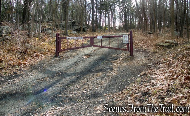 entrance to castle at Brushy Hill Road