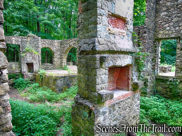 mansion ruins - Cornish Estate