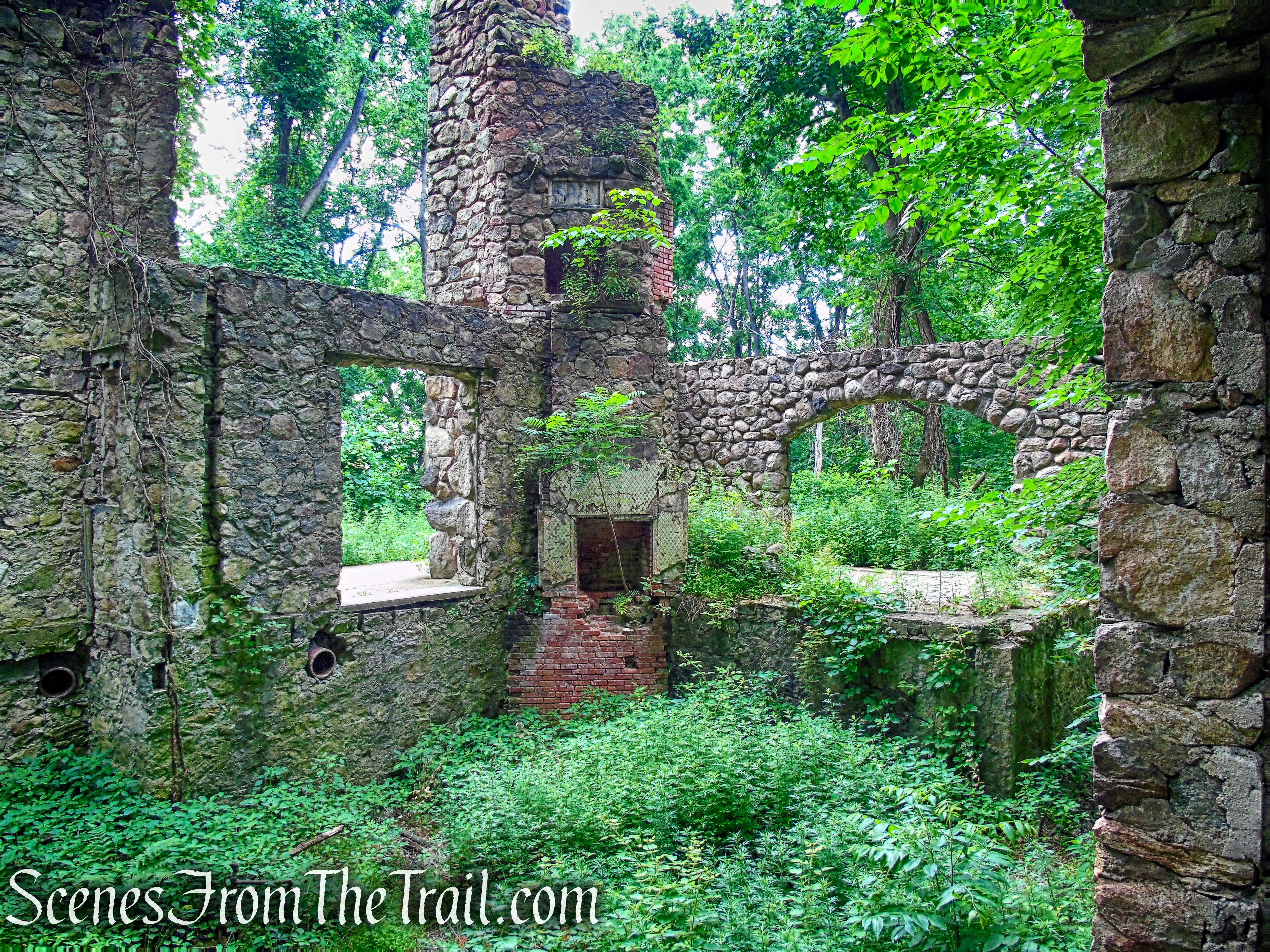 mansion ruins - Cornish Estate