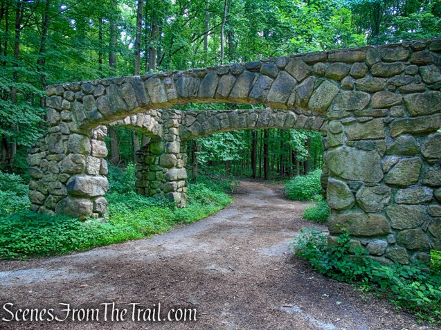 porte-cochère - Cornish Estate