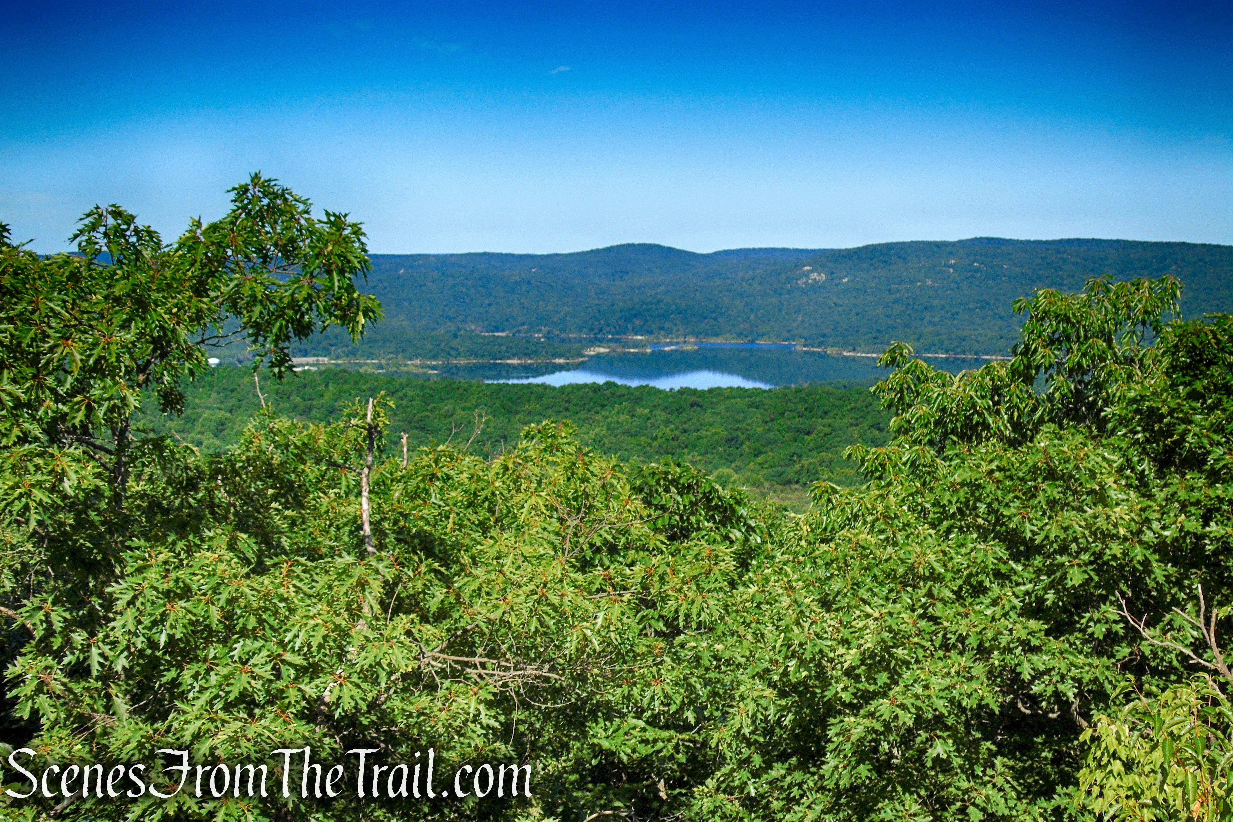 Castle Loop Trail – Ramapo Mountain State Forest