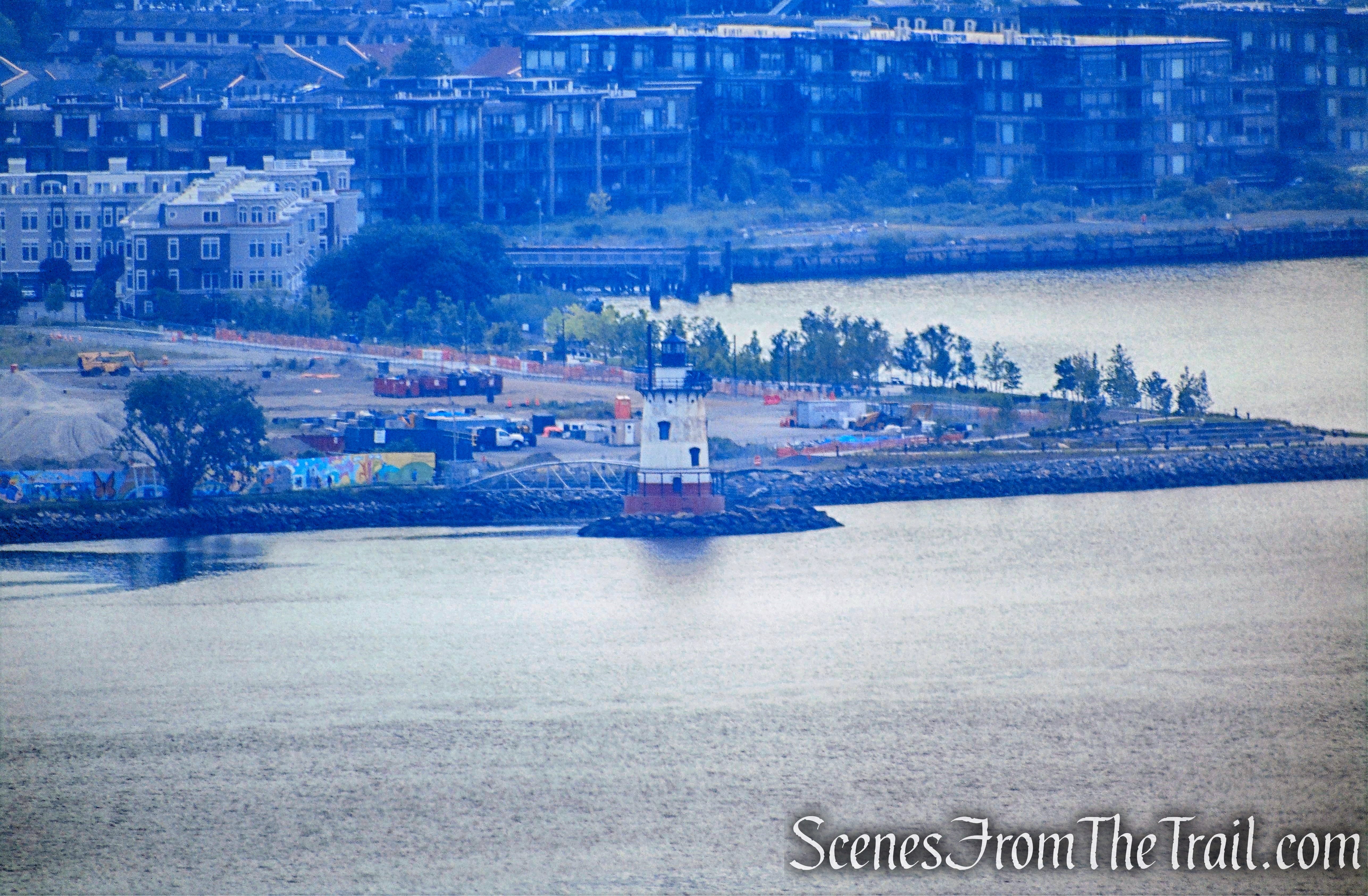 Sleepy Hollow Lighthouse across the river.