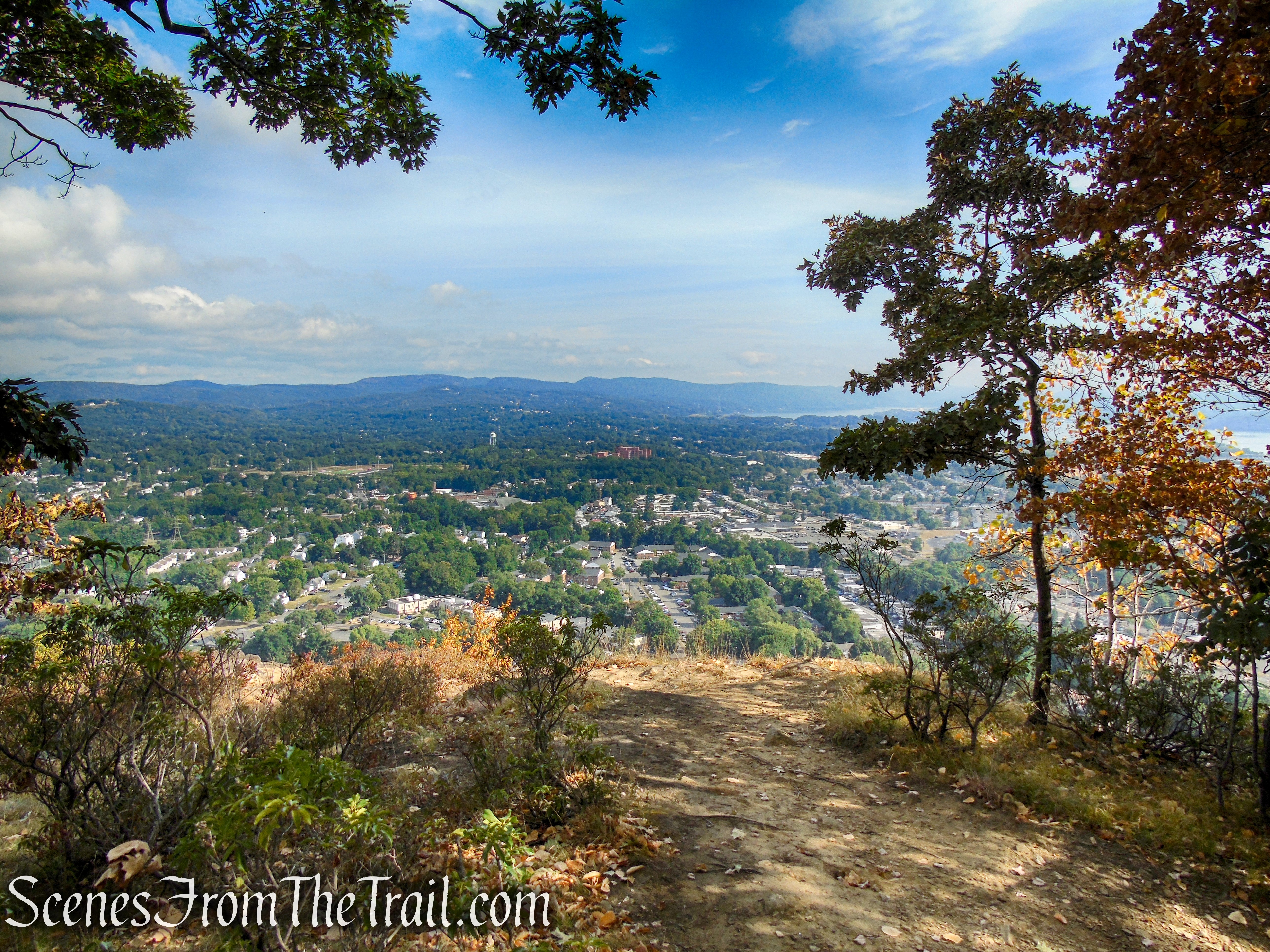 Little Tor Viewpoint - High Tor State Park