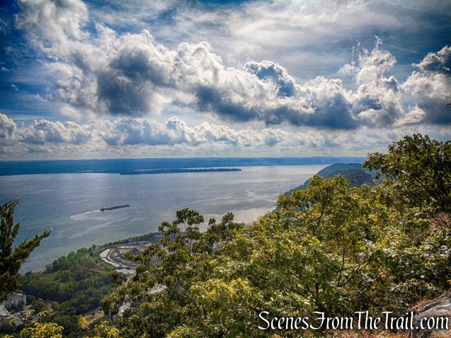 View southeast - High Tor summit