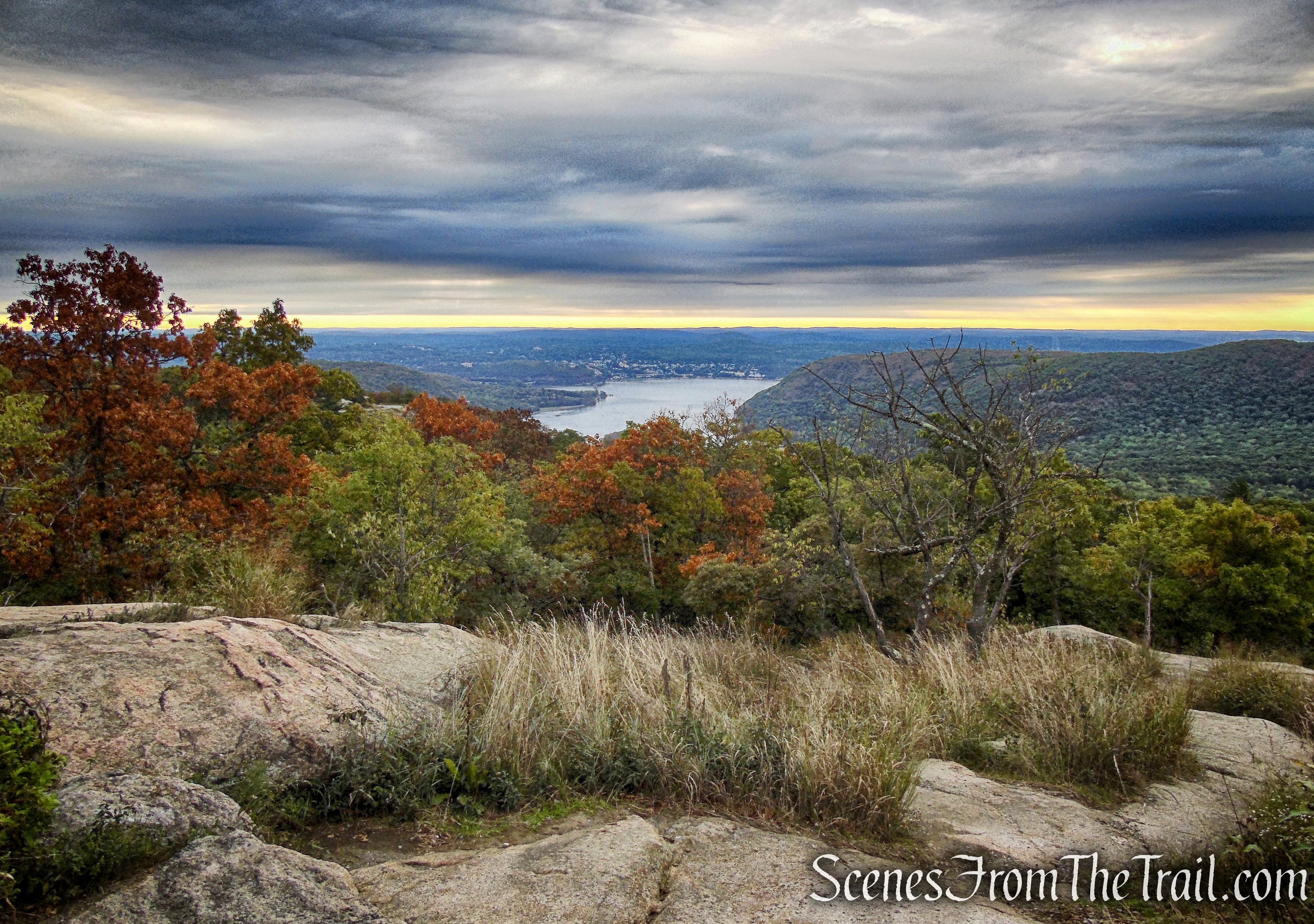 Hudson River view - Bear Mountain summit