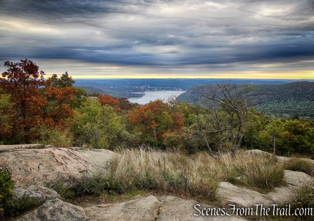 Hudson River view - Bear Mountain summit