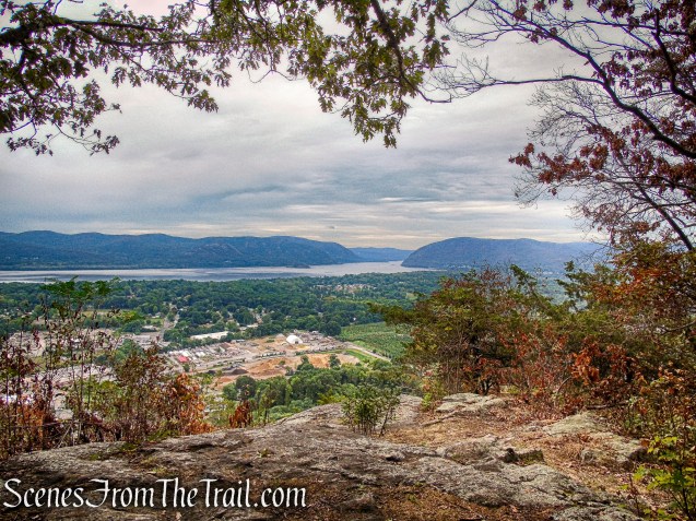 Blue Trail benches – Snake Hill