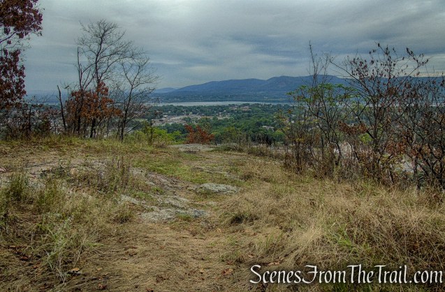 Yellow Trail viewpoint – Snake Hill